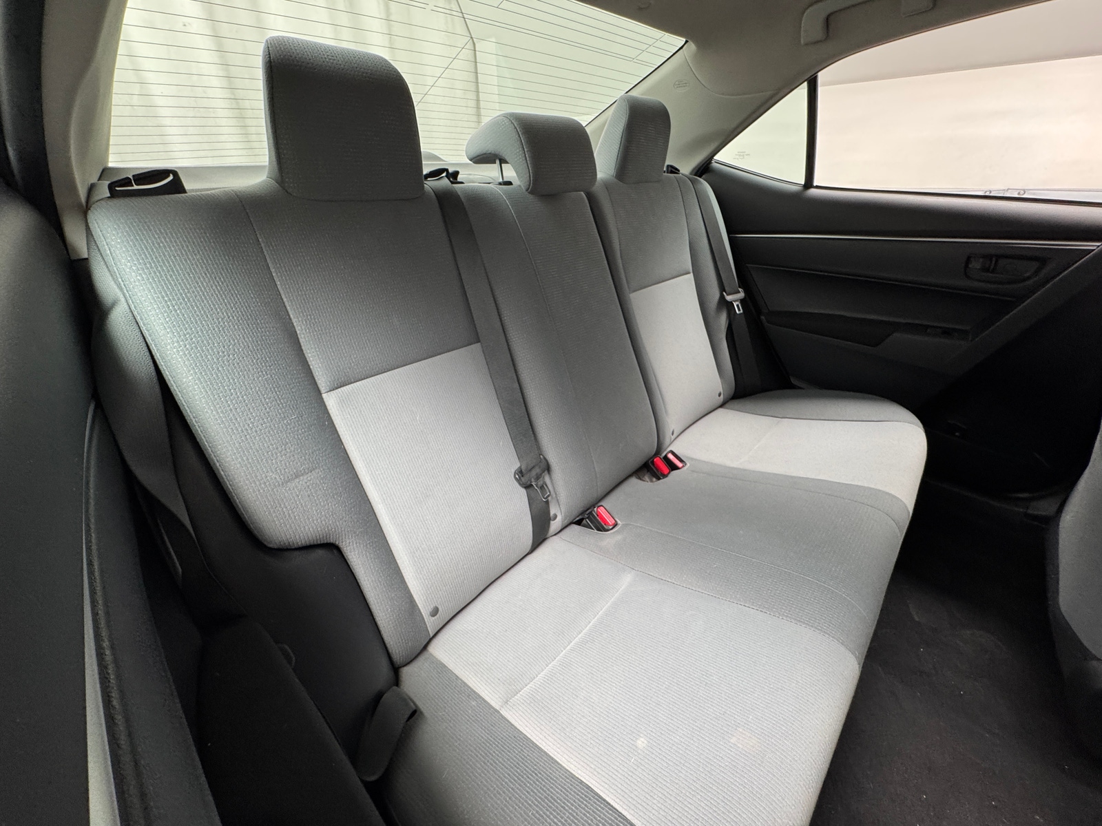 Thumbnail: 2015 Toyota Corolla - 6