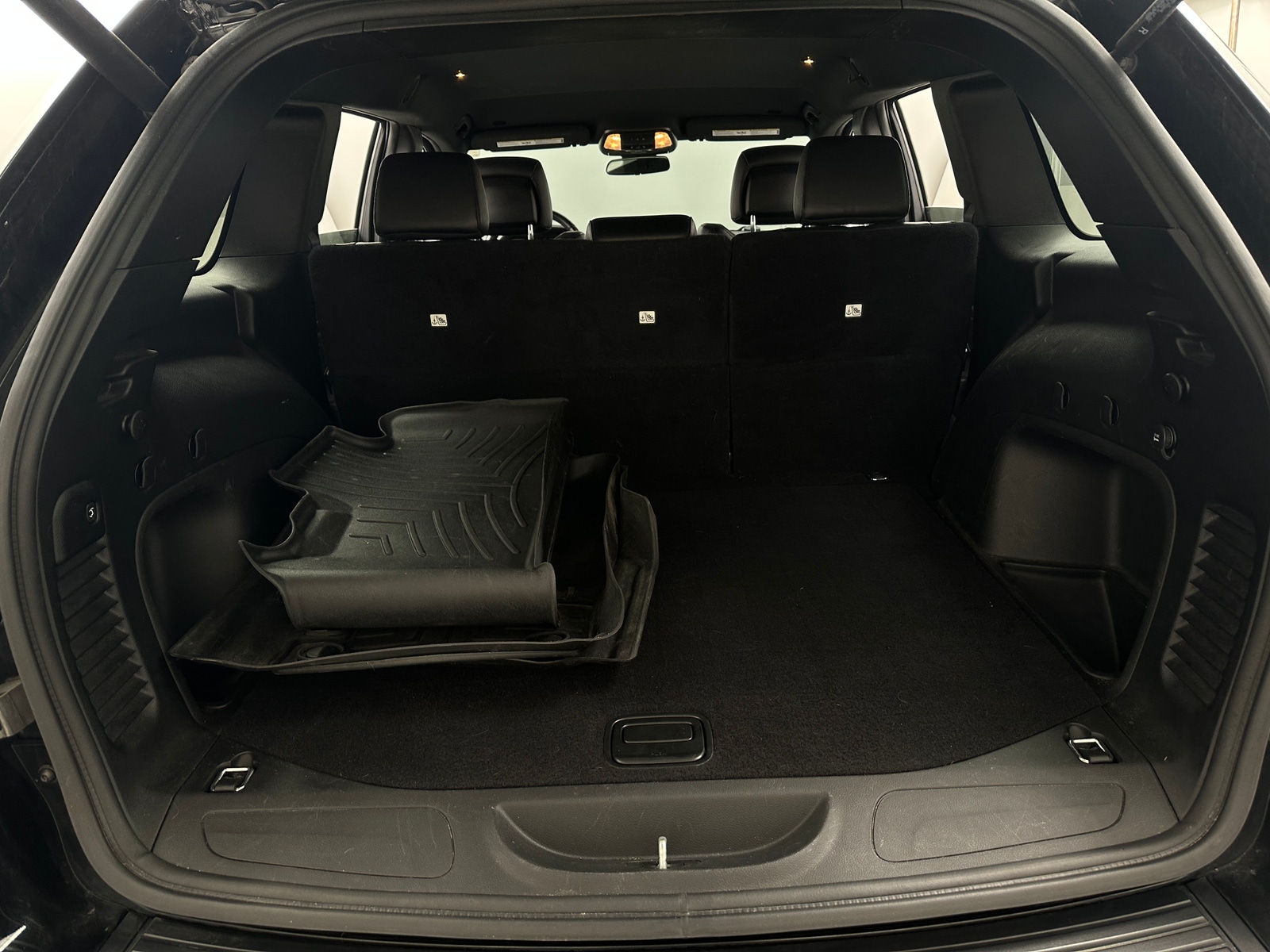 Thumbnail: 2021 Jeep Grand Cherokee - 7