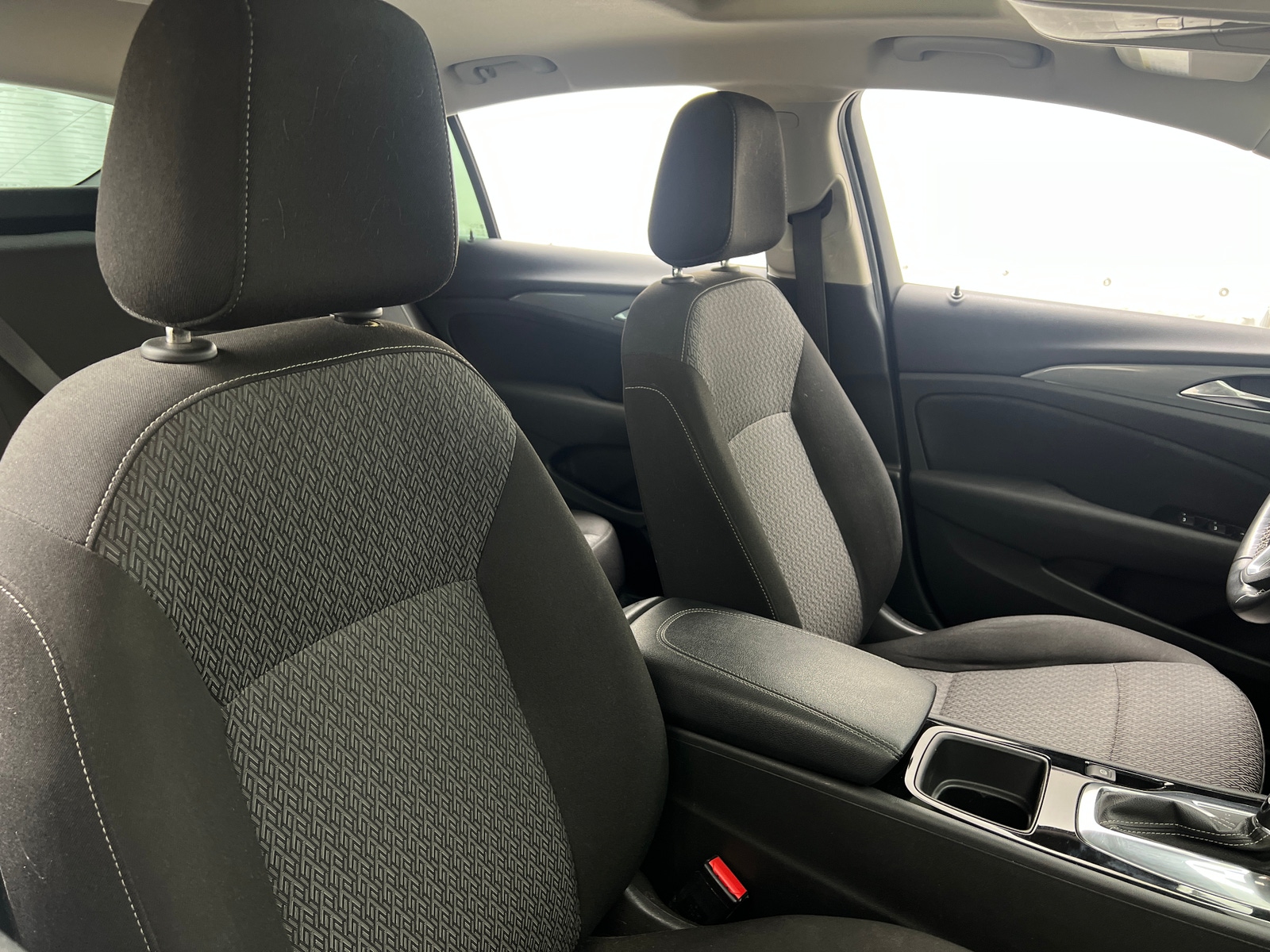 Thumbnail: 2019 Buick Regal - 2