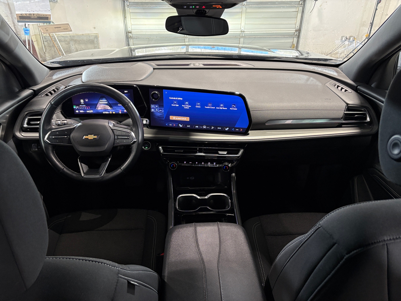 Thumbnail: 2024 Chevrolet Traverse - 3