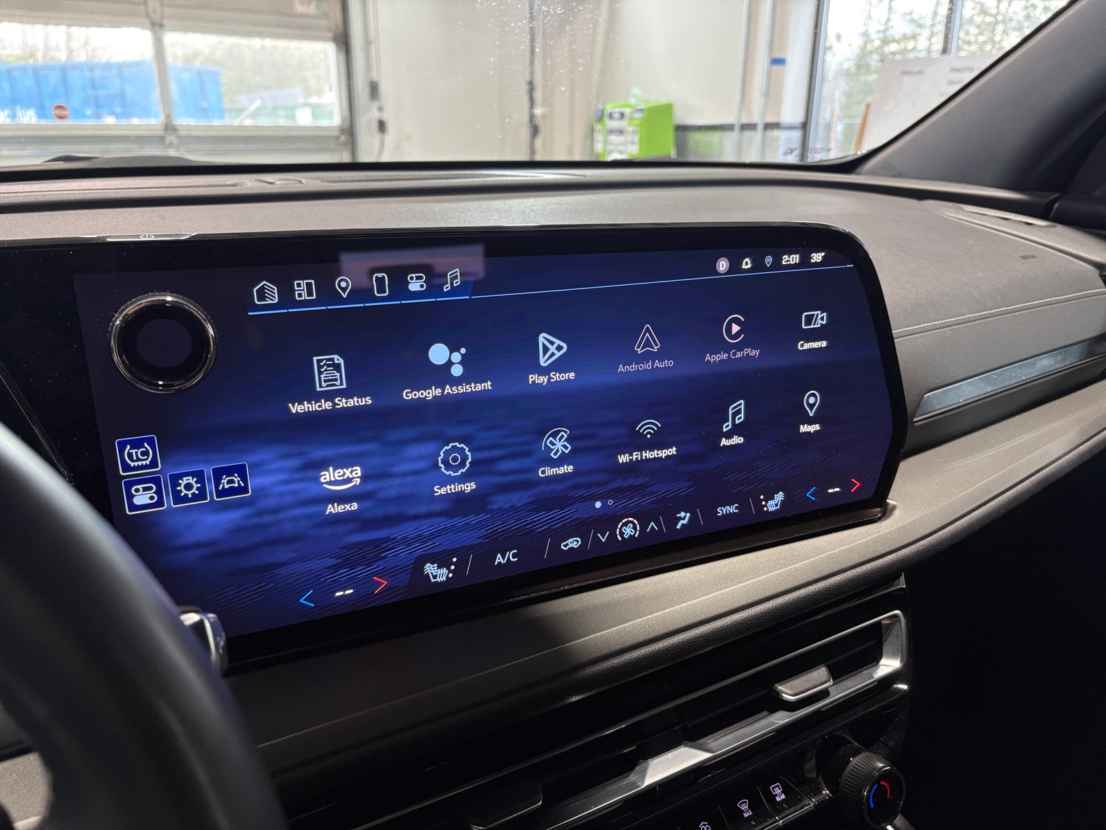 Thumbnail: 2024 Chevrolet Traverse - 4