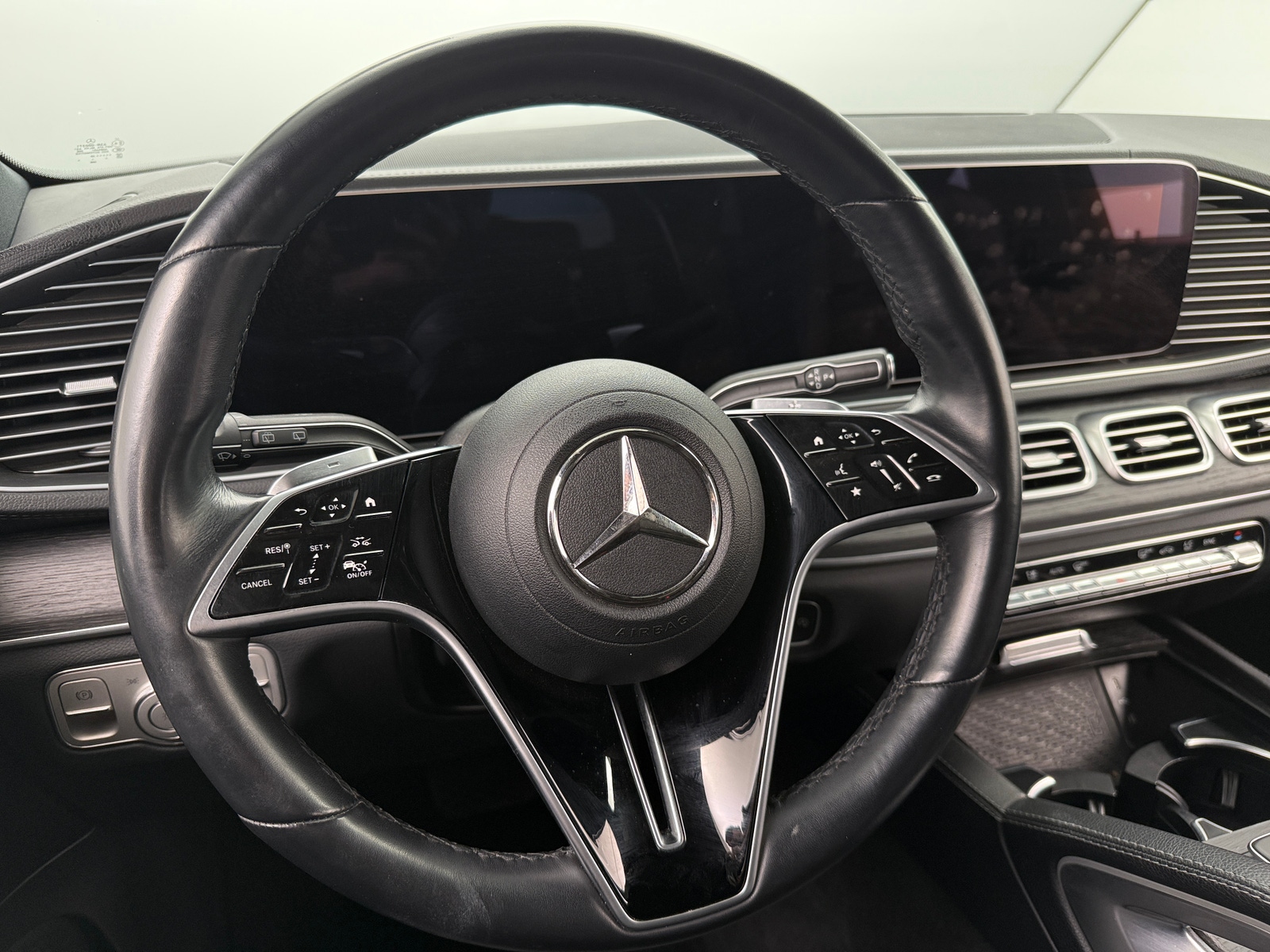 Thumbnail: 2024 Mercedes-Benz GLS - 4