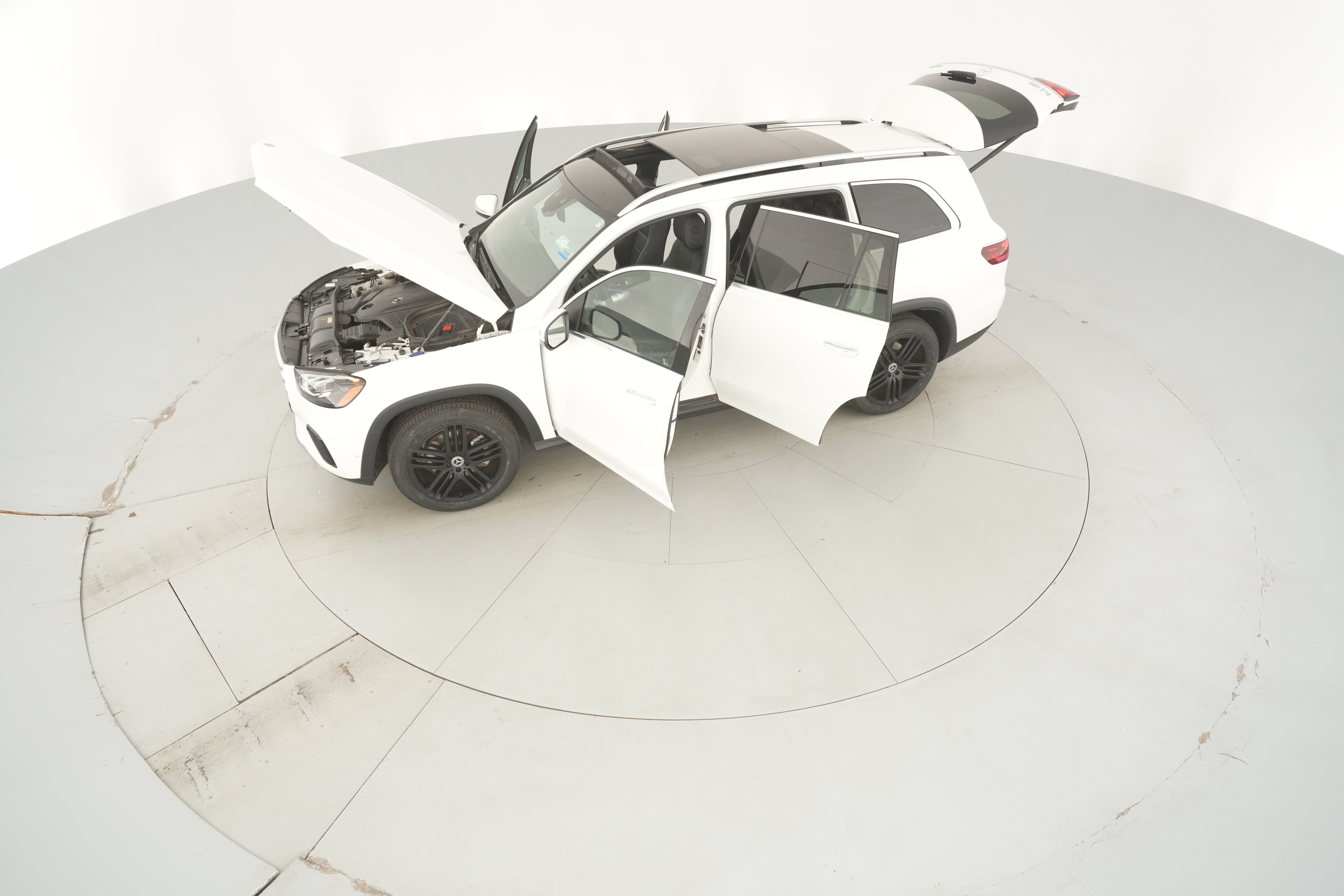 2024 Mercedes-Benz GLS Base - Photo 34