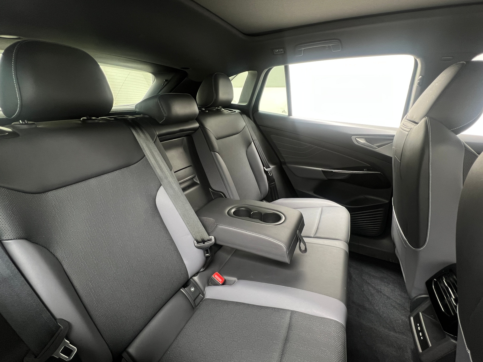 Thumbnail: 2024 Volkswagen ID.4 - 5