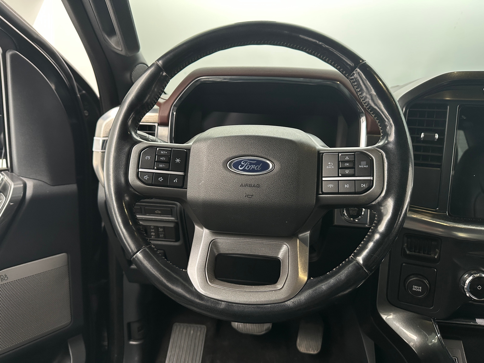 Thumbnail: 2022 Ford Econoline - 4