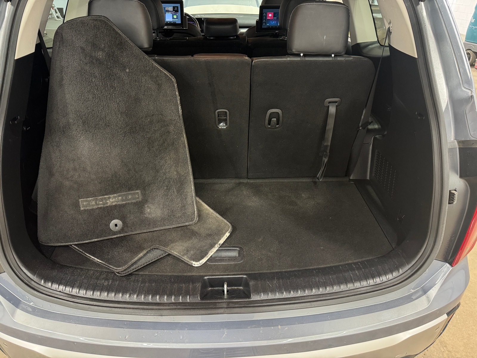 Thumbnail: 2023 Kia Telluride - 6