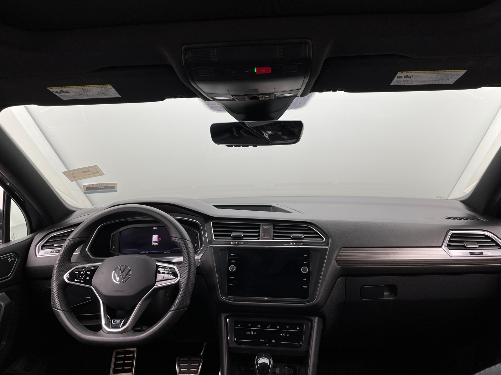 Thumbnail: 2022 Volkswagen Tiguan - 2