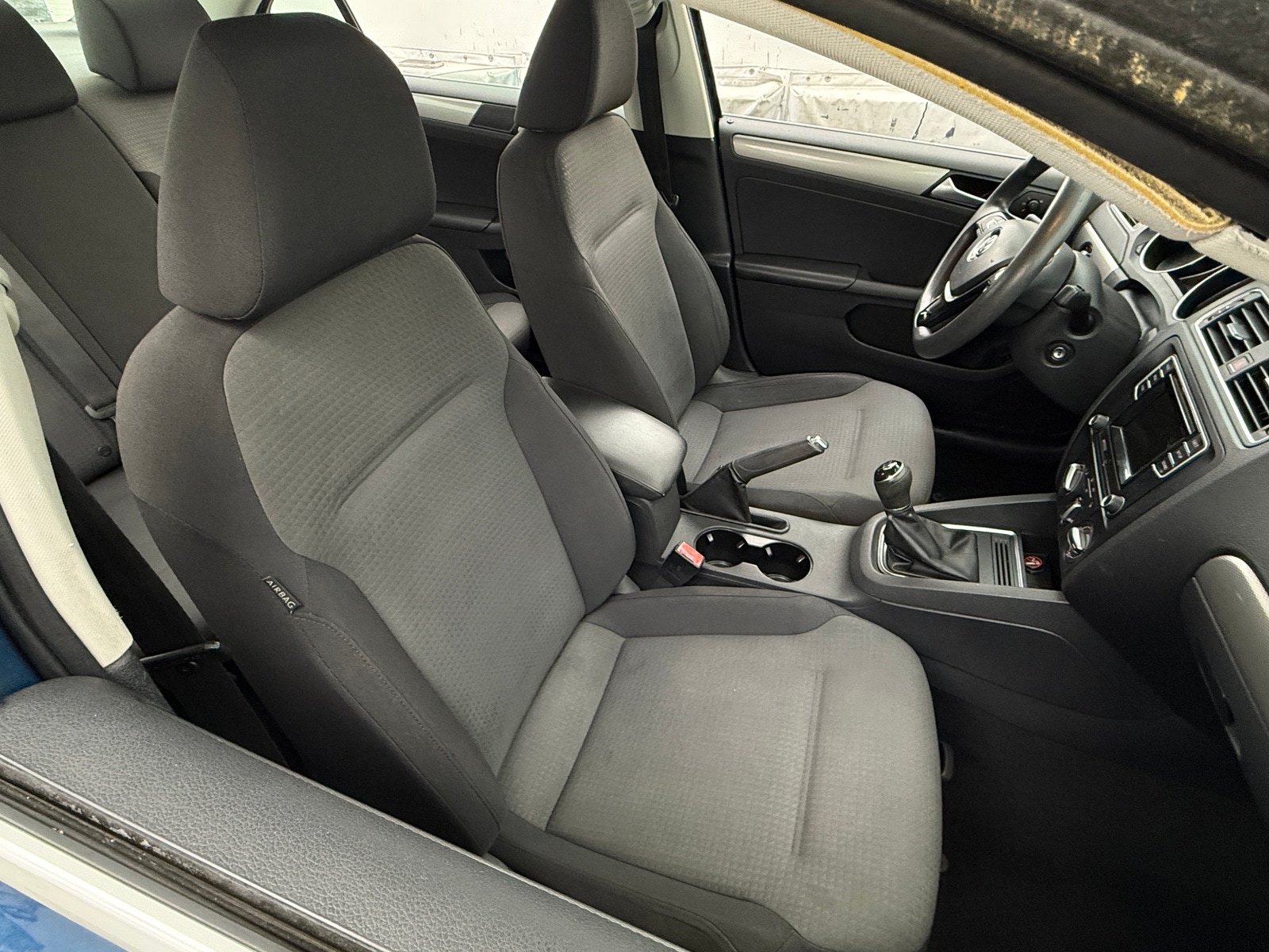 Thumbnail: 2017 Volkswagen Jetta - 2