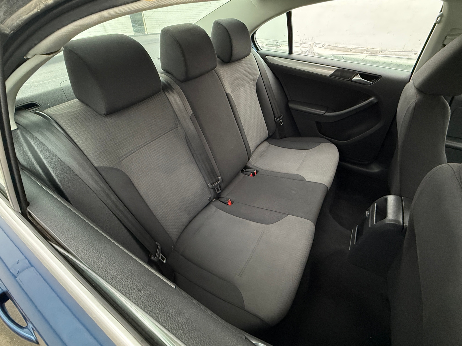 Thumbnail: 2017 Volkswagen Jetta - 5