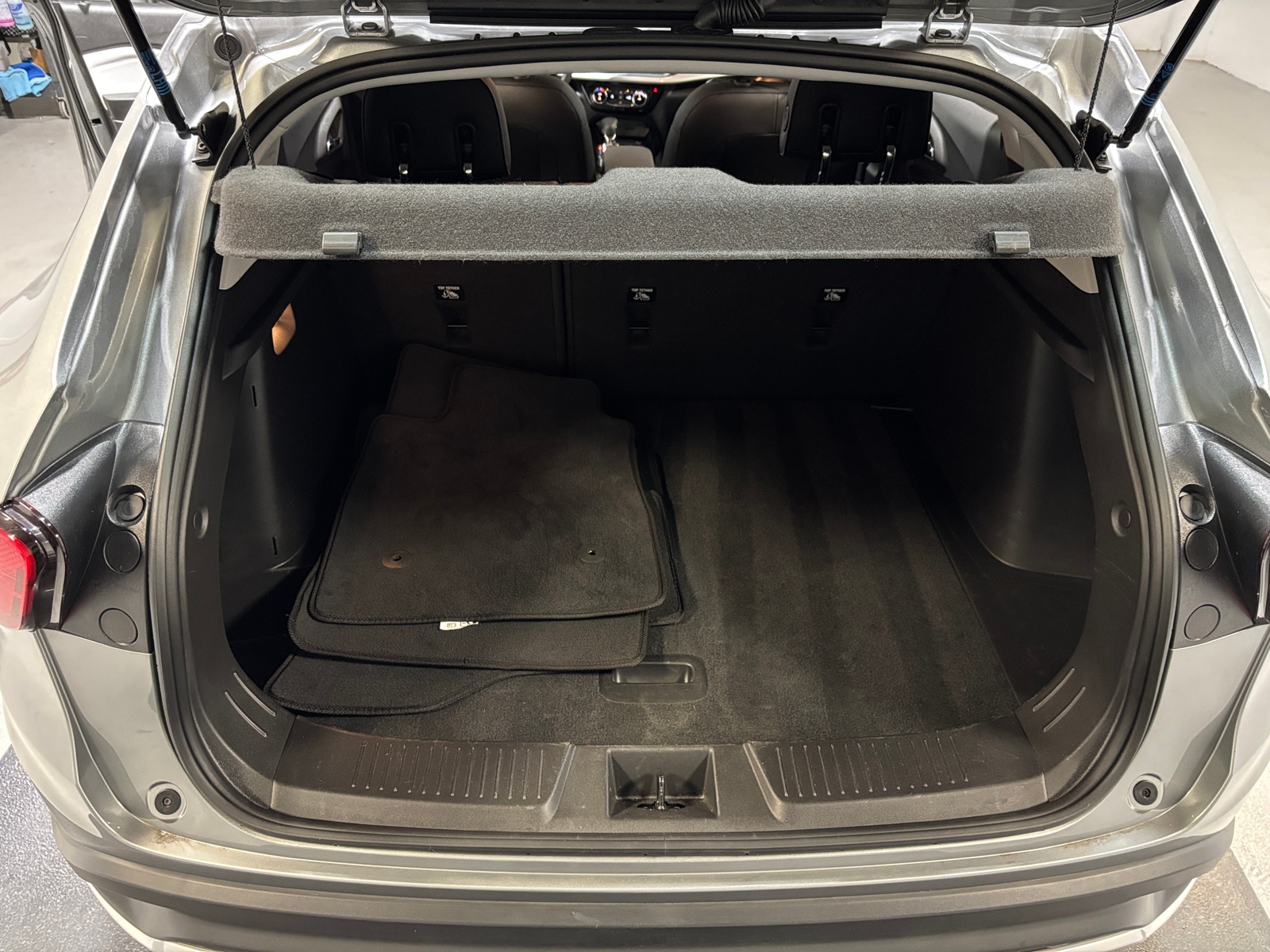 Thumbnail: 2025 Chevrolet Trax - 7