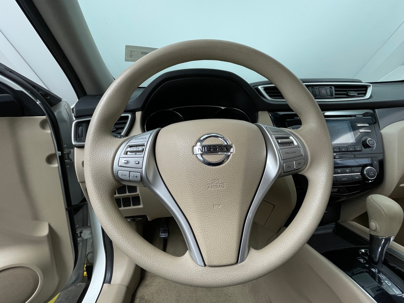 Thumbnail: 2015 Nissan Rogue - 5