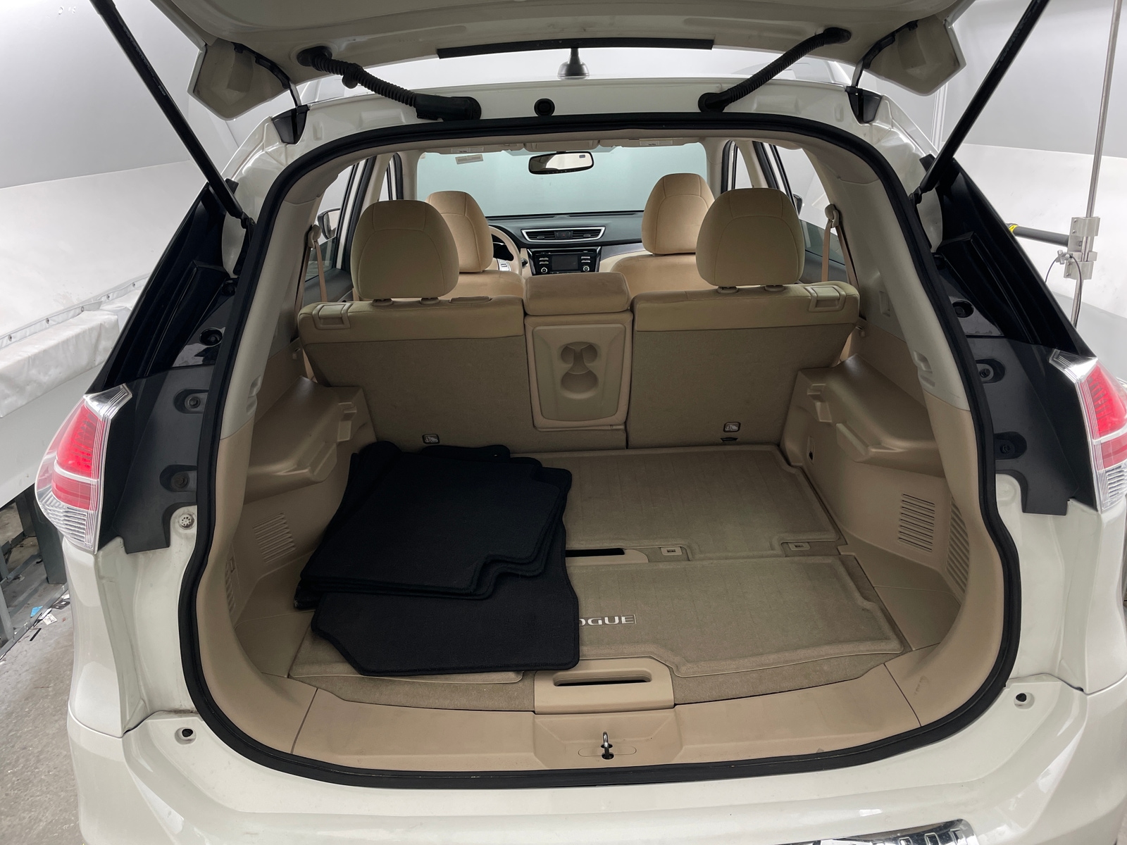 Thumbnail: 2015 Nissan Rogue - 7