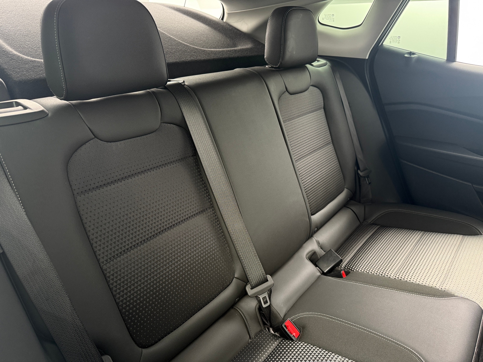 Thumbnail: 2025 Chevrolet Trax - 6