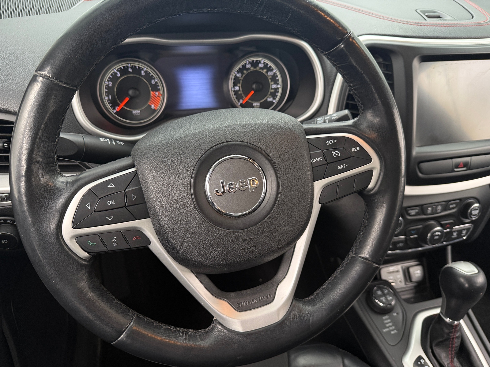 Thumbnail: 2015 Jeep Cherokee - 5