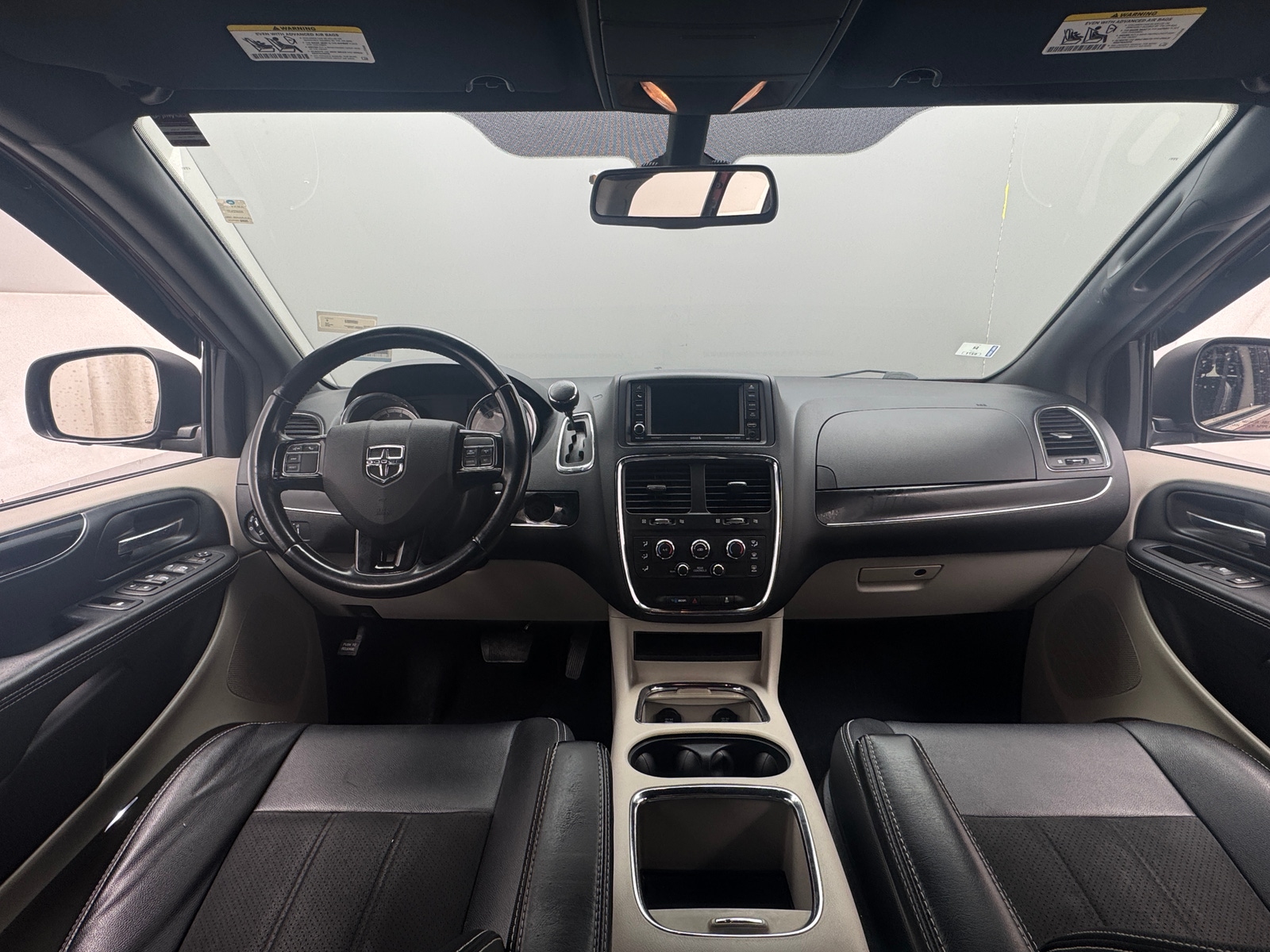 Thumbnail: 2019 Dodge Grand Caravan - 2