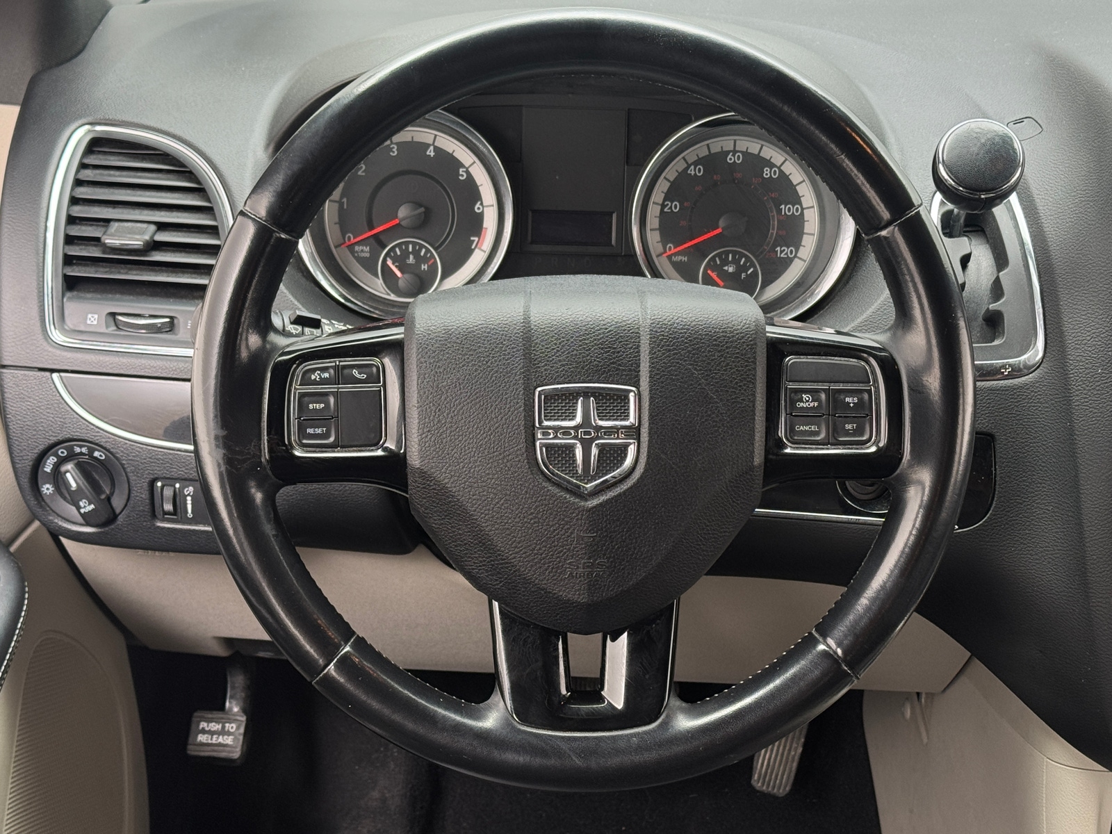 Thumbnail: 2019 Dodge Grand Caravan - 4