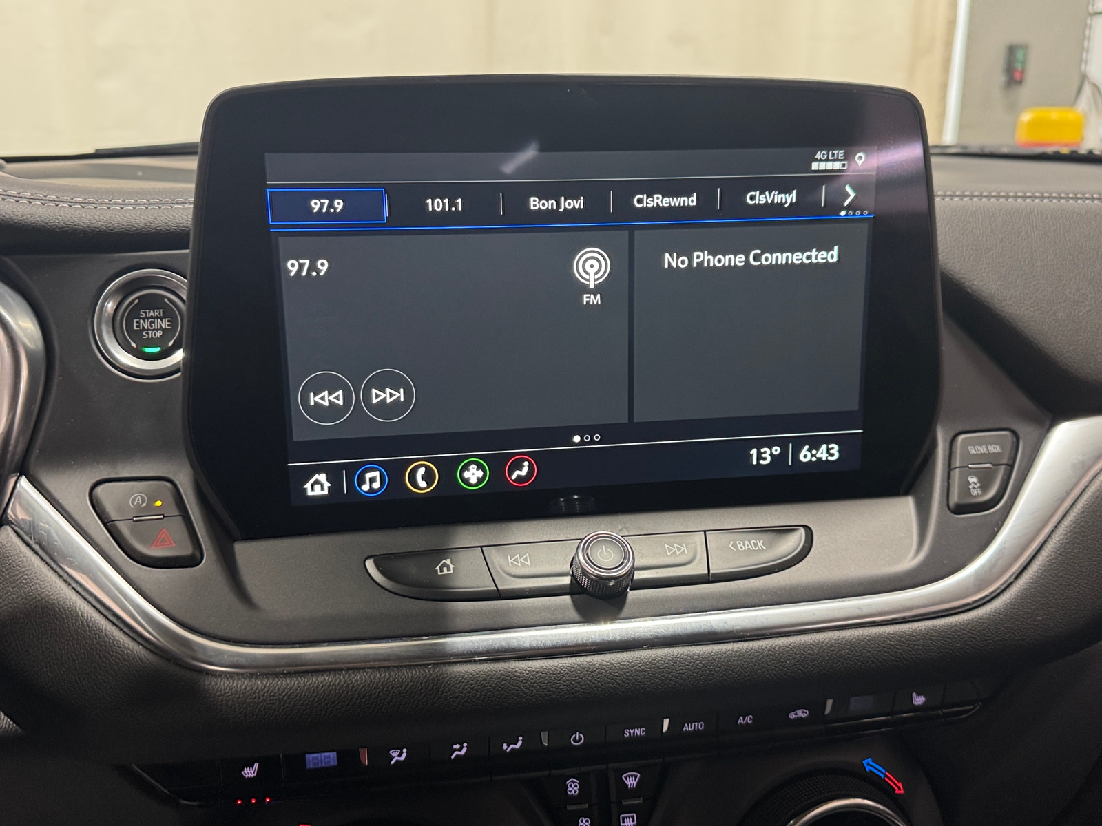 Thumbnail: 2023 Chevrolet Blazer - 3