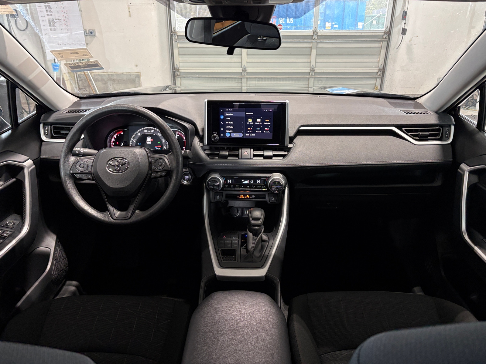 Thumbnail: 2025 Toyota RAV4 - 3