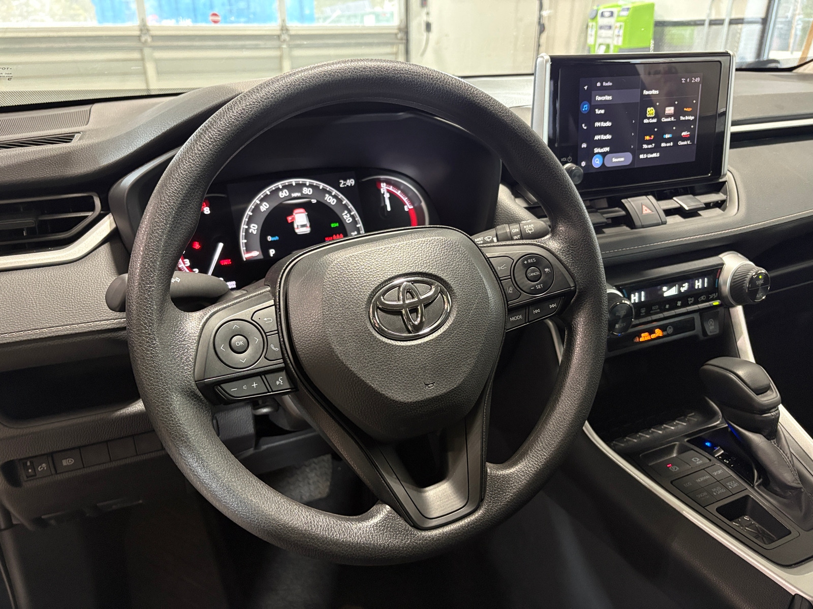 Thumbnail: 2025 Toyota RAV4 - 5