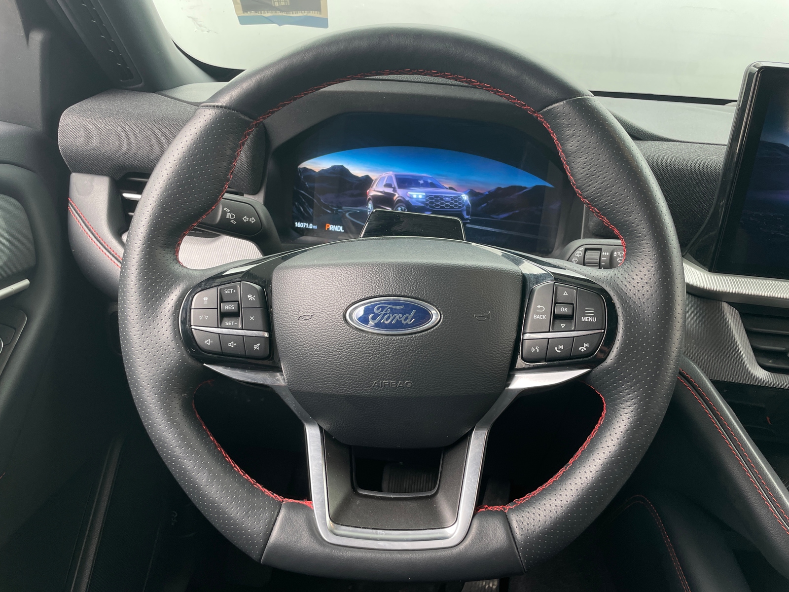 Thumbnail: 2025 Ford Explorer - 4