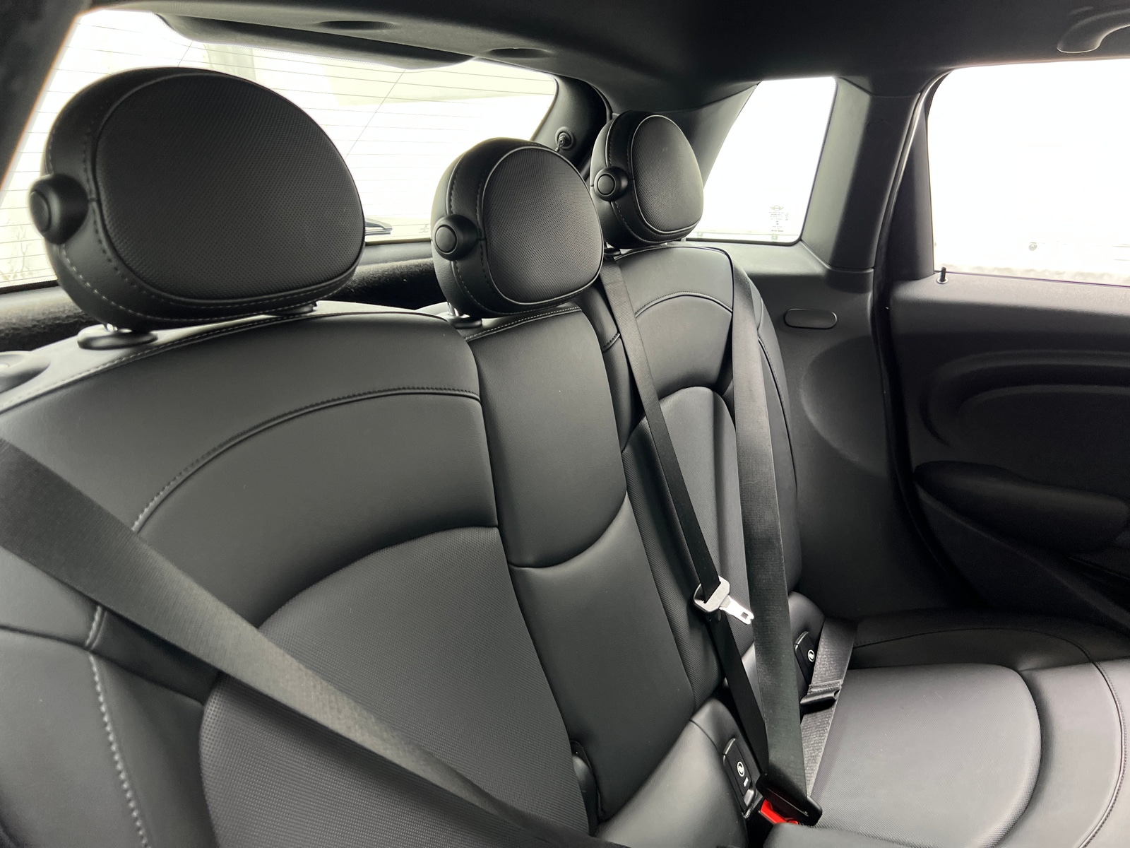 Thumbnail: 2019 MINI Cooper Hardtop - 5