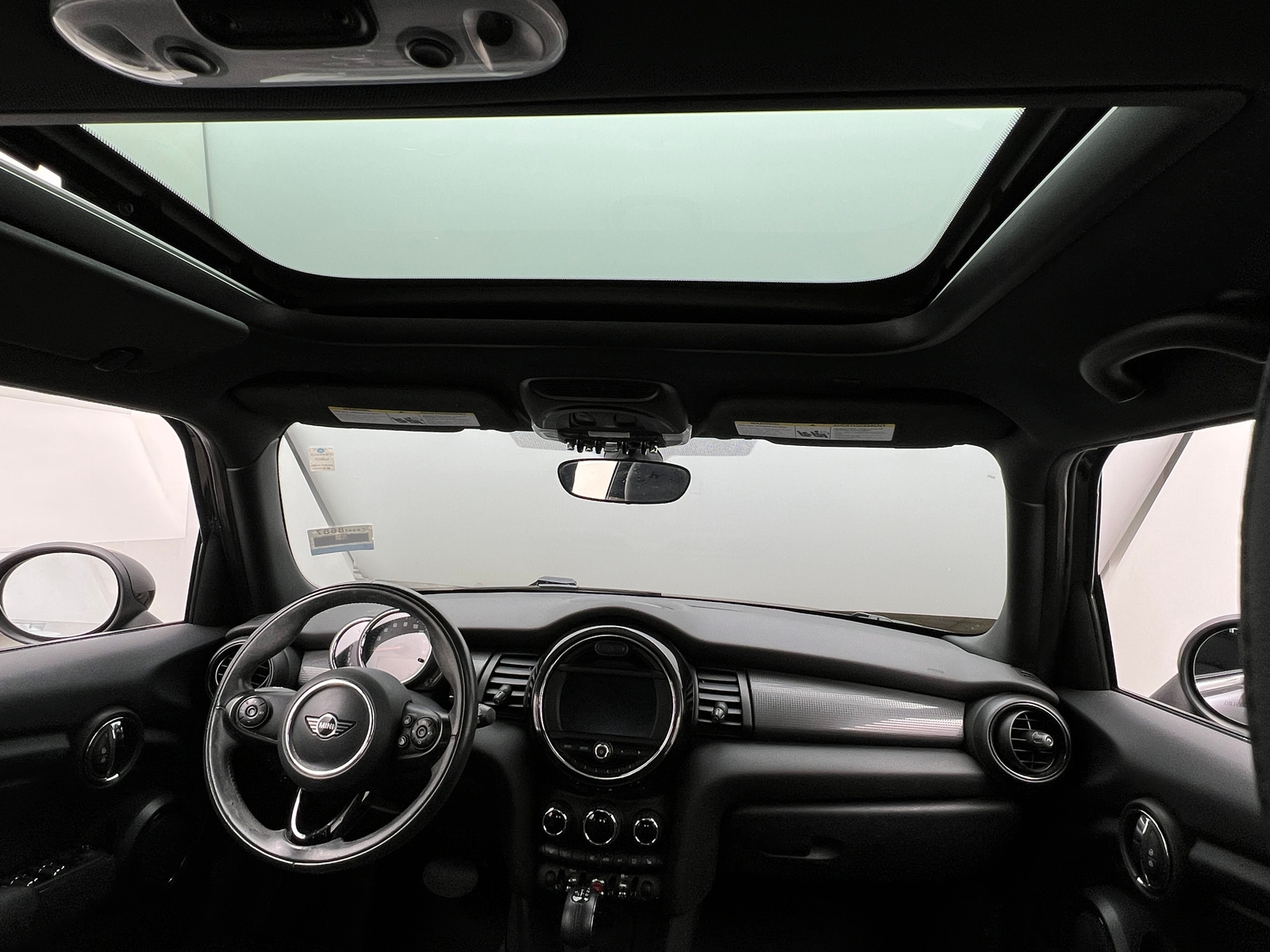 Thumbnail: 2019 MINI Cooper Hardtop - 2