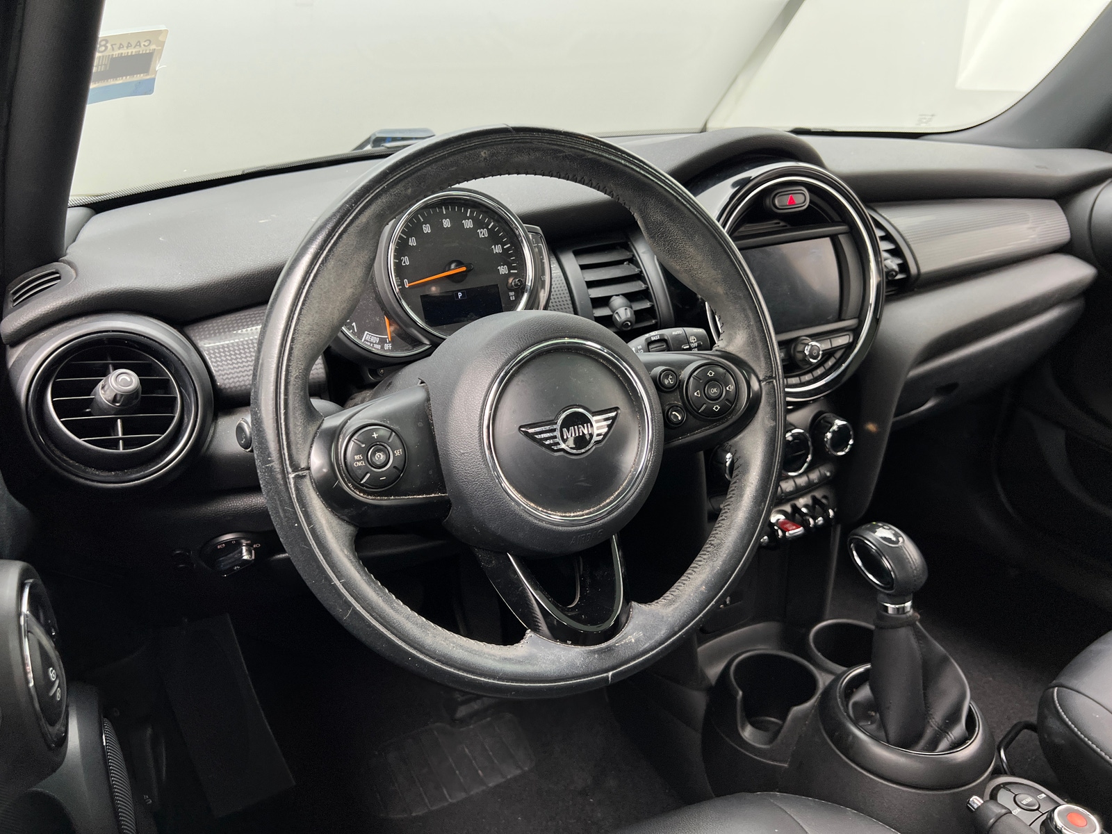 Thumbnail: 2019 MINI Cooper Hardtop - 4