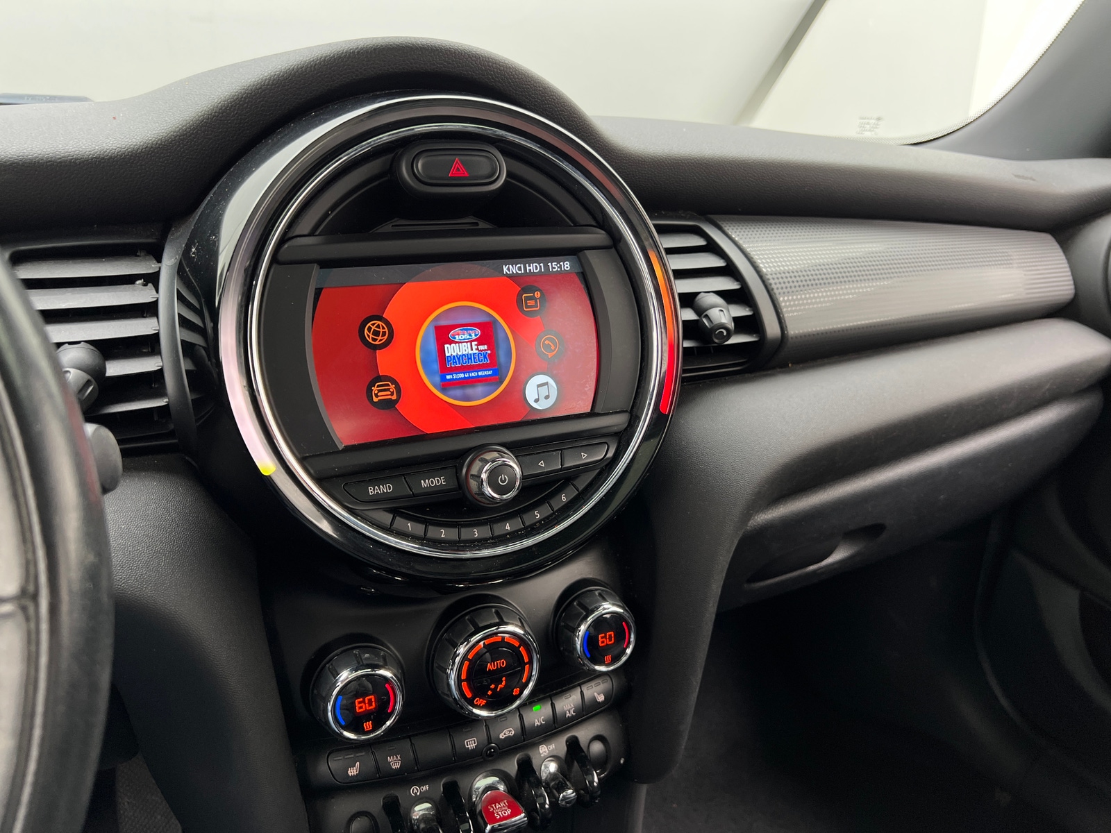 Thumbnail: 2019 MINI Cooper Hardtop - 3