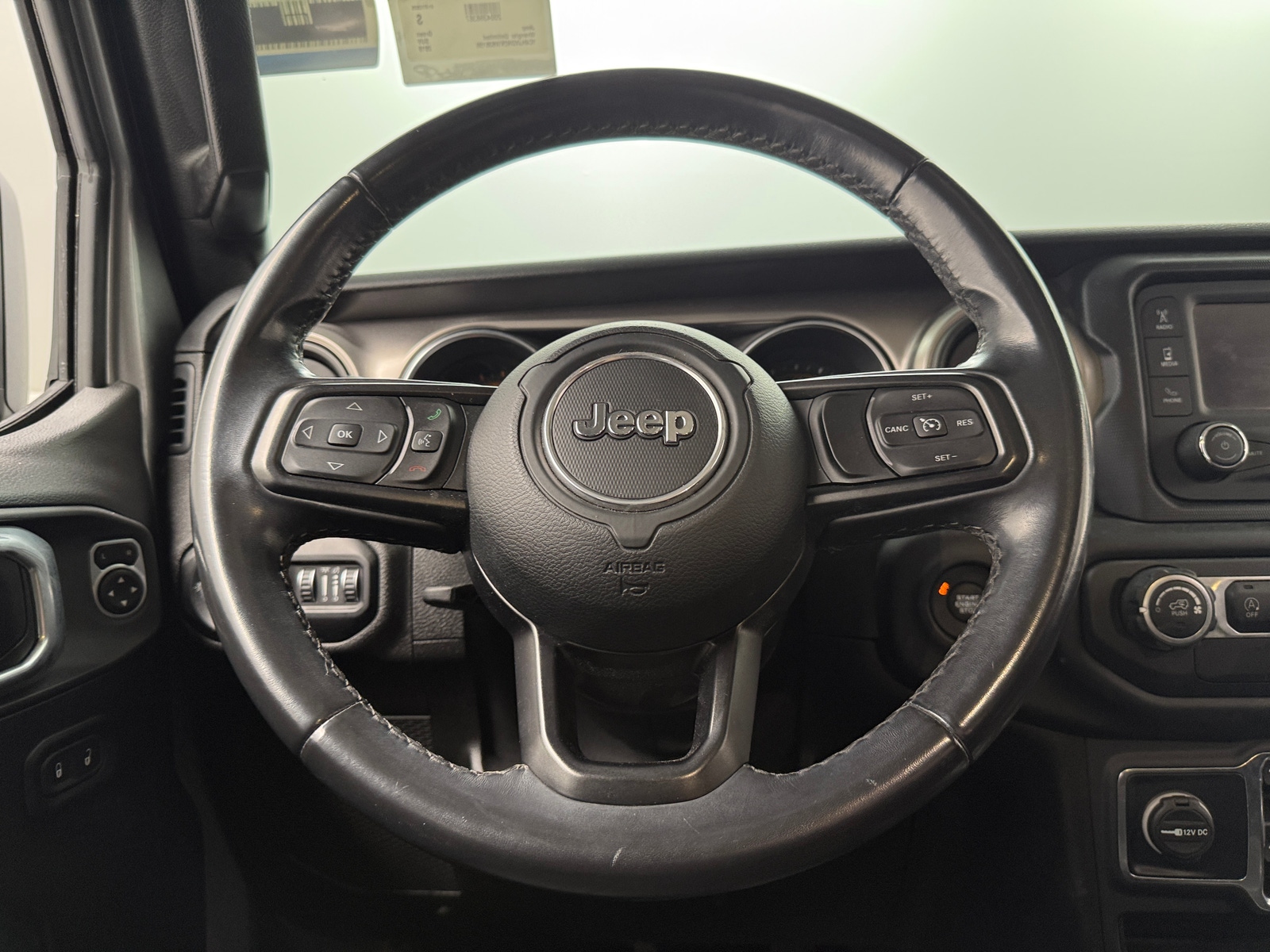 Thumbnail: 2019 Jeep Wrangler - 5