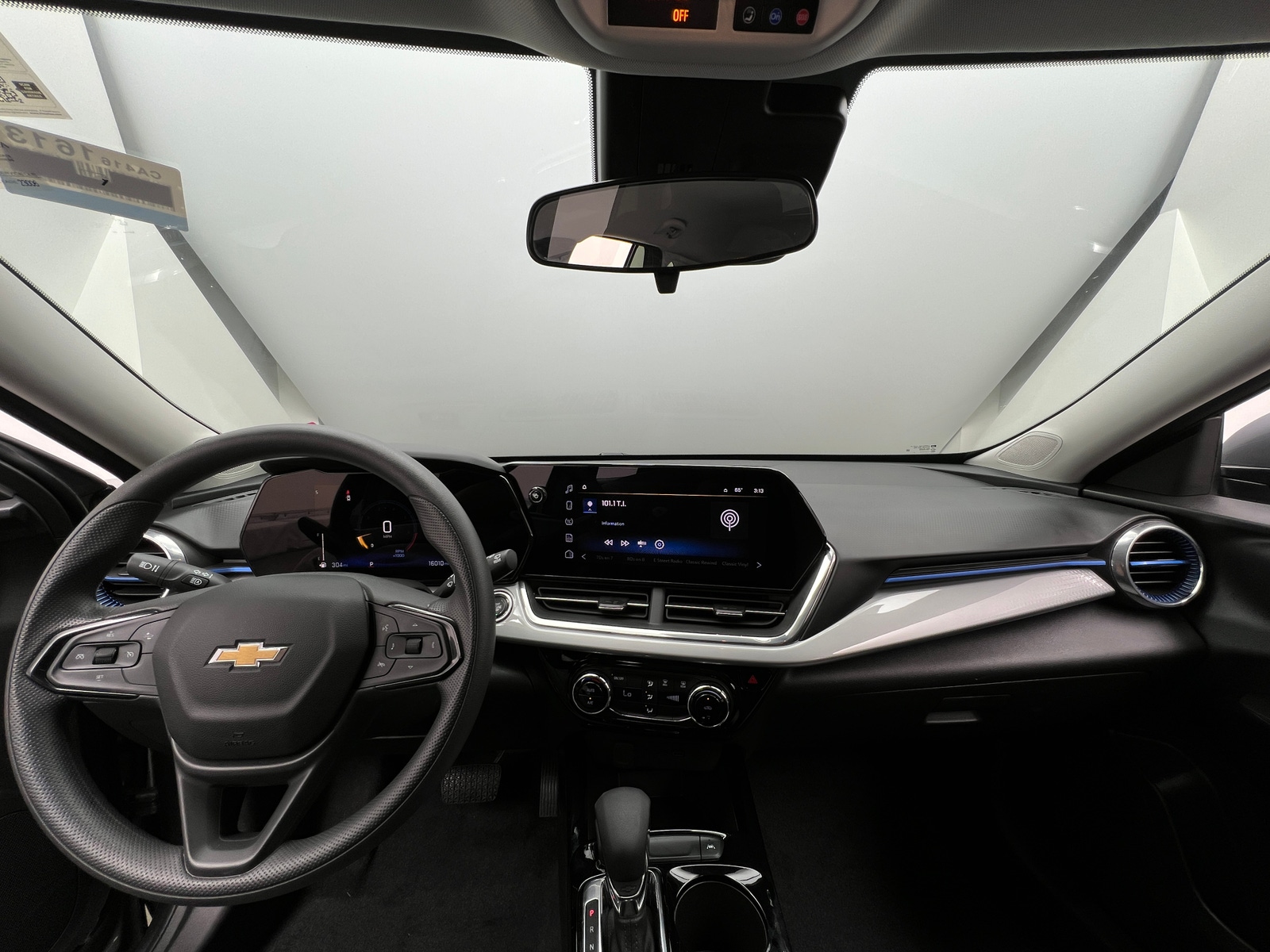 Thumbnail: 2025 Chevrolet Trax - 3