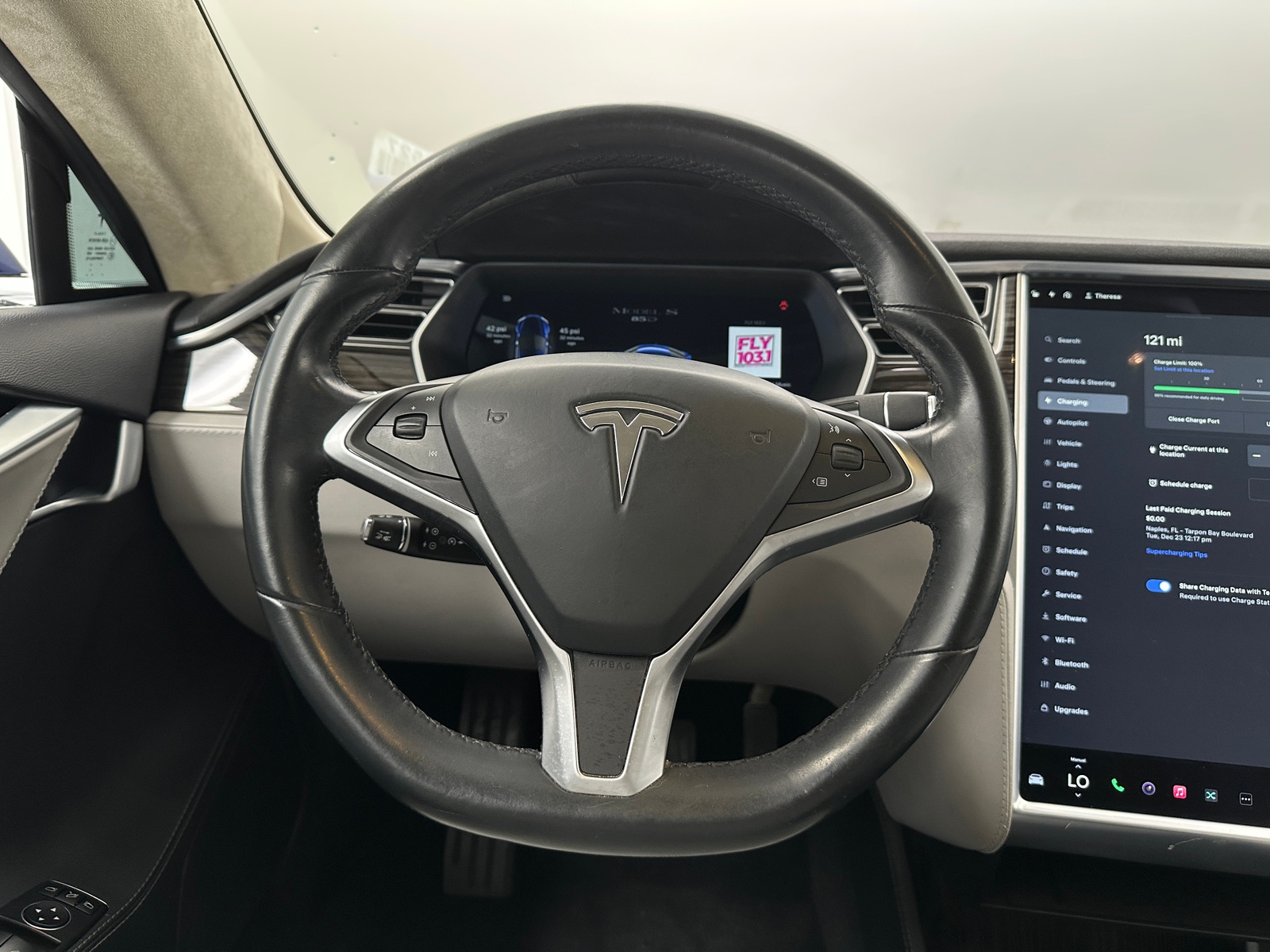 Thumbnail: 2015 Tesla Model S - 4