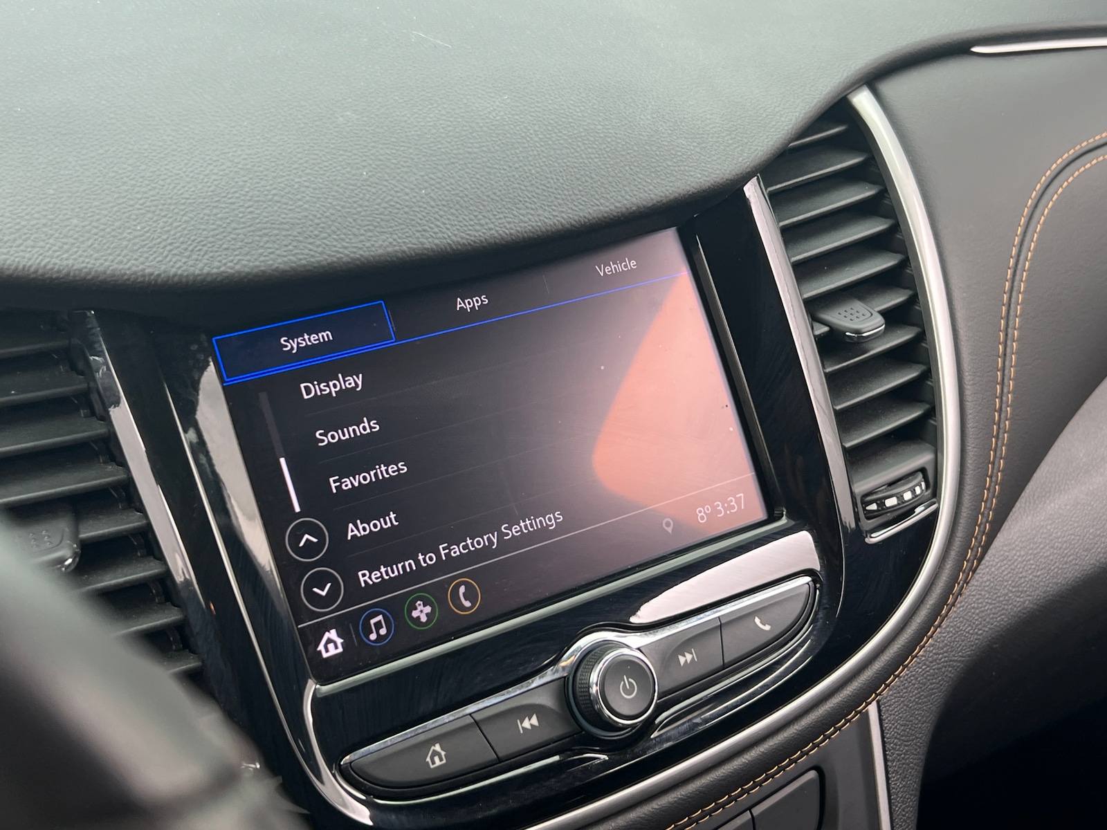 Thumbnail: 2020 Chevrolet Trax - 4