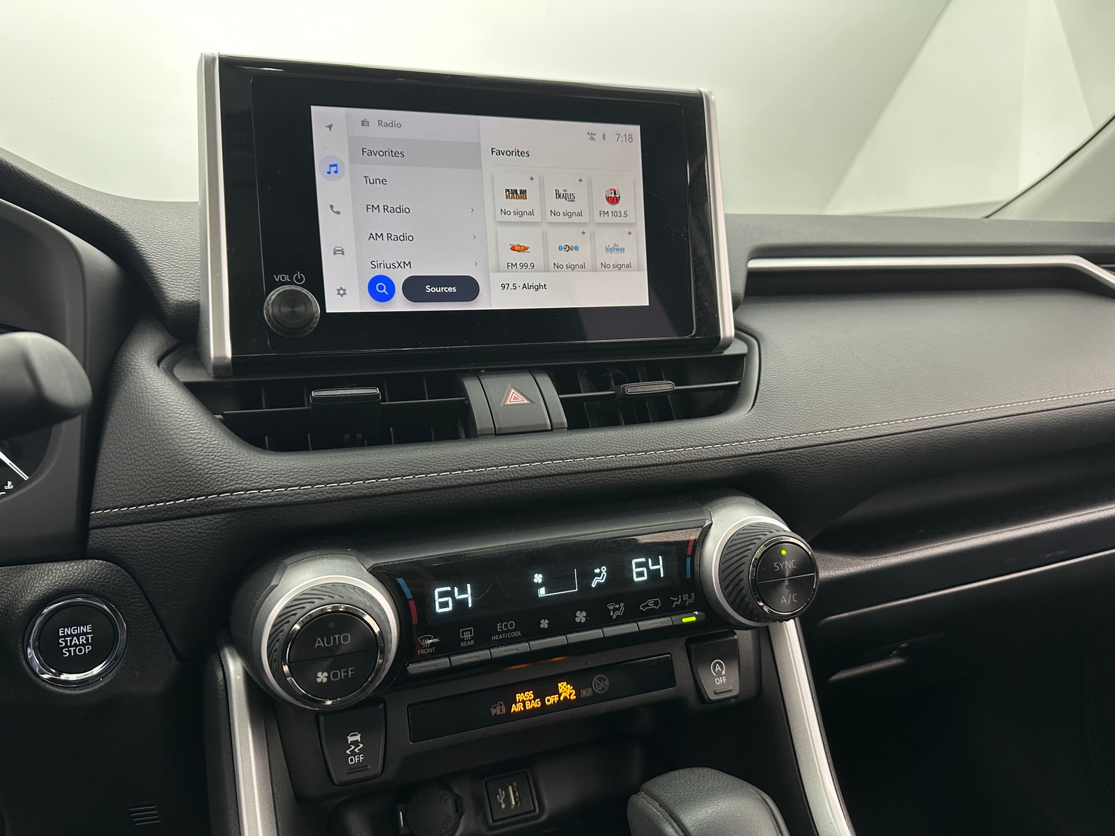 Thumbnail: 2025 Toyota RAV4 - 4