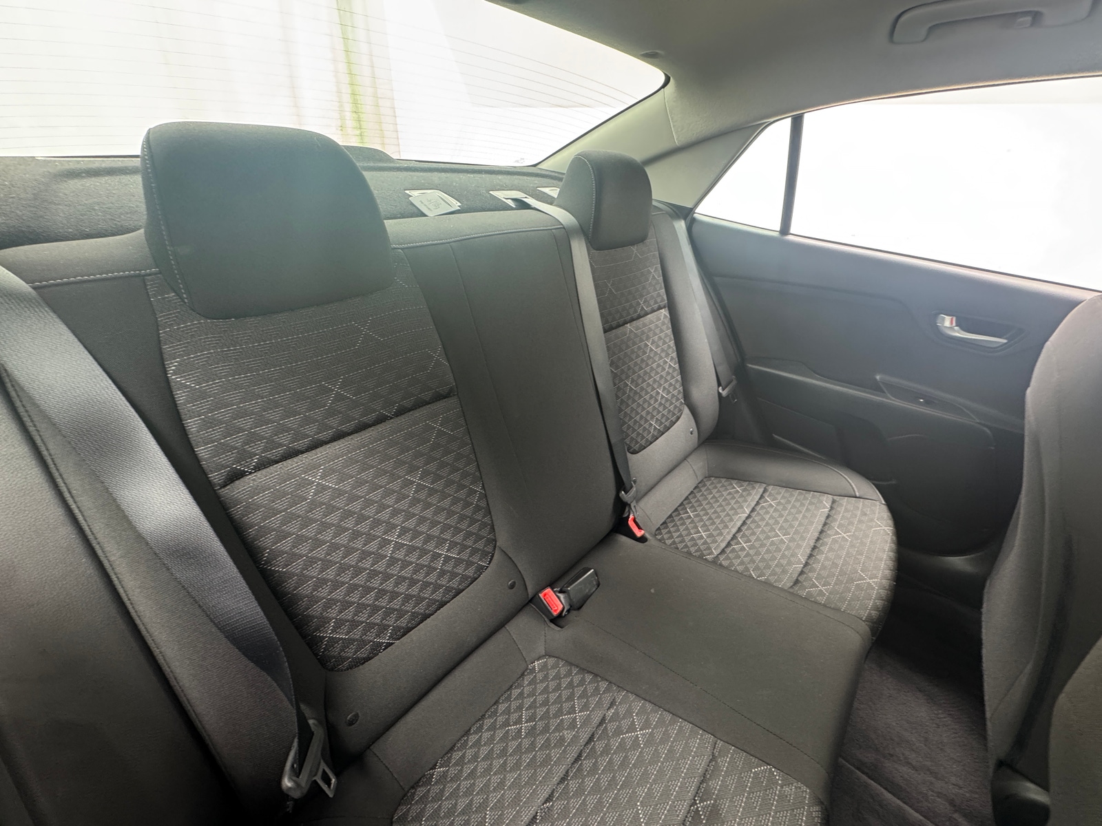 Thumbnail: 2021 Kia Rio - 6