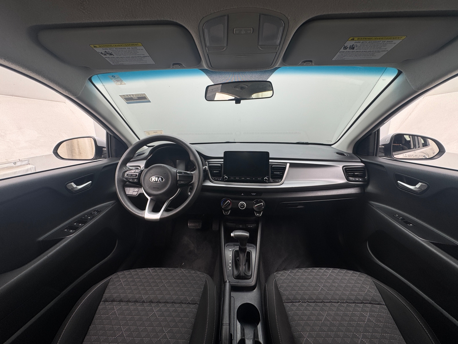 Thumbnail: 2021 Kia Rio - 3