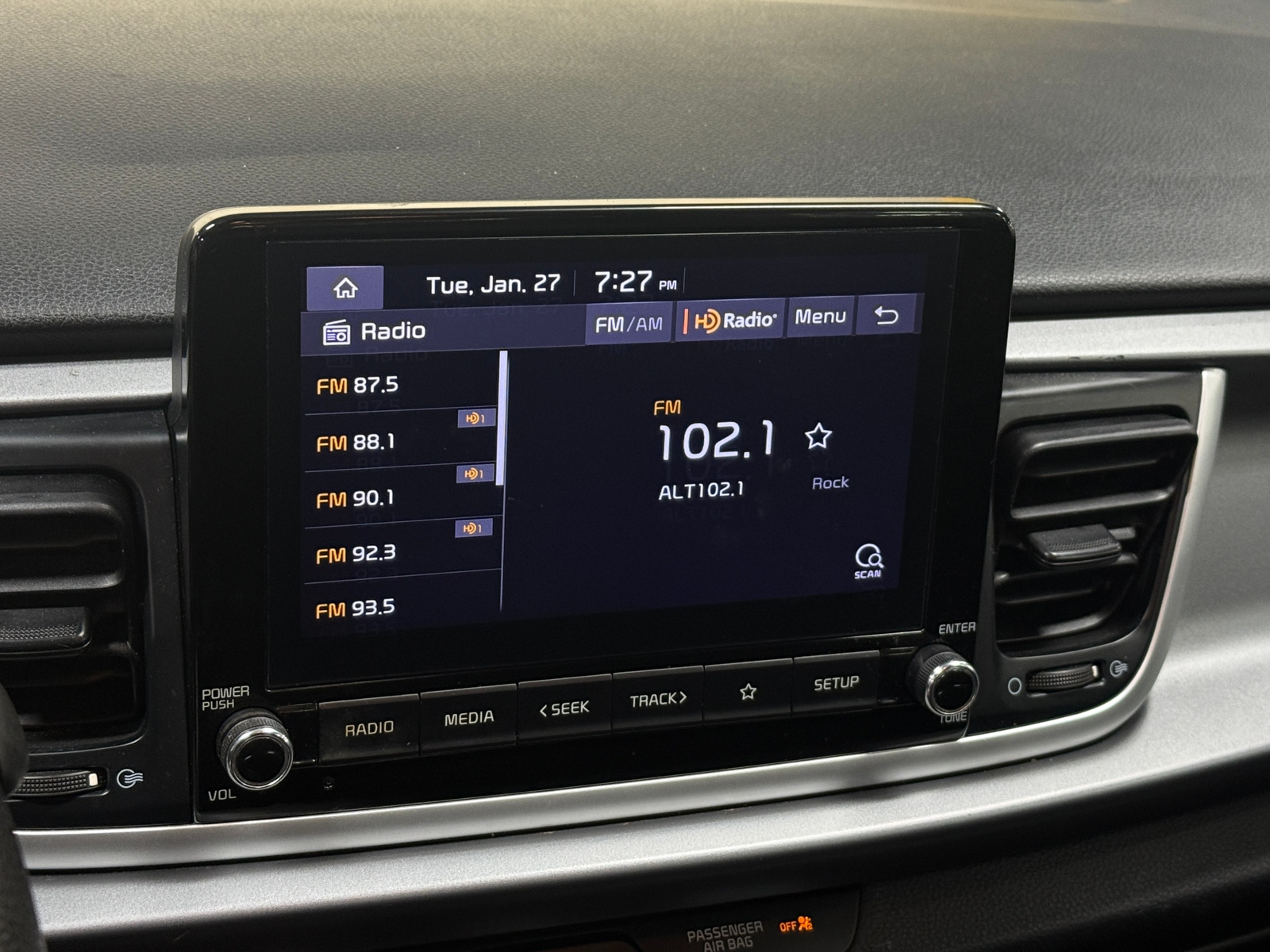 Thumbnail: 2021 Kia Rio - 4