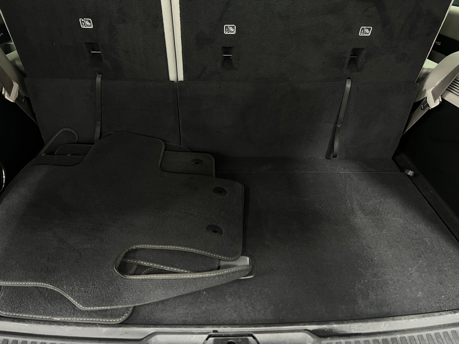 Thumbnail: 2022 Jeep Wagoneer - 6