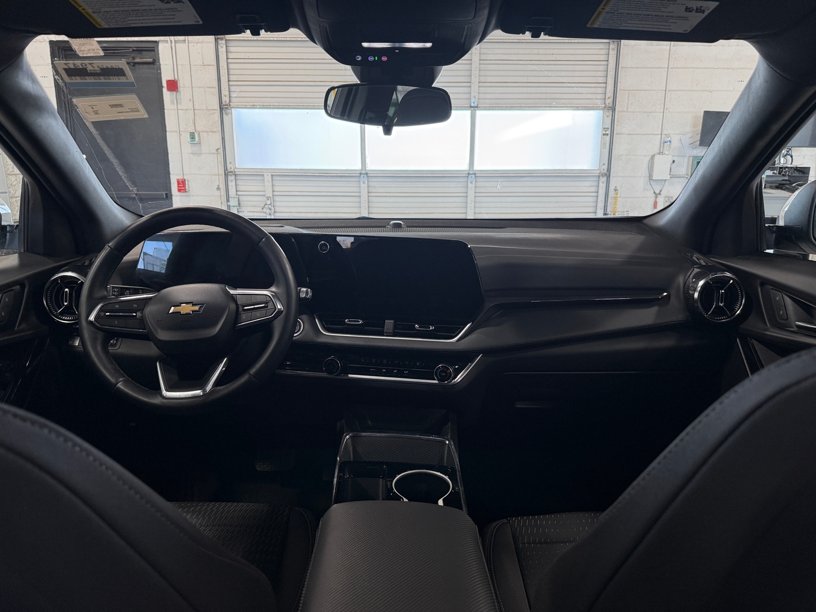 Thumbnail: 2025 Chevrolet Equinox - 3