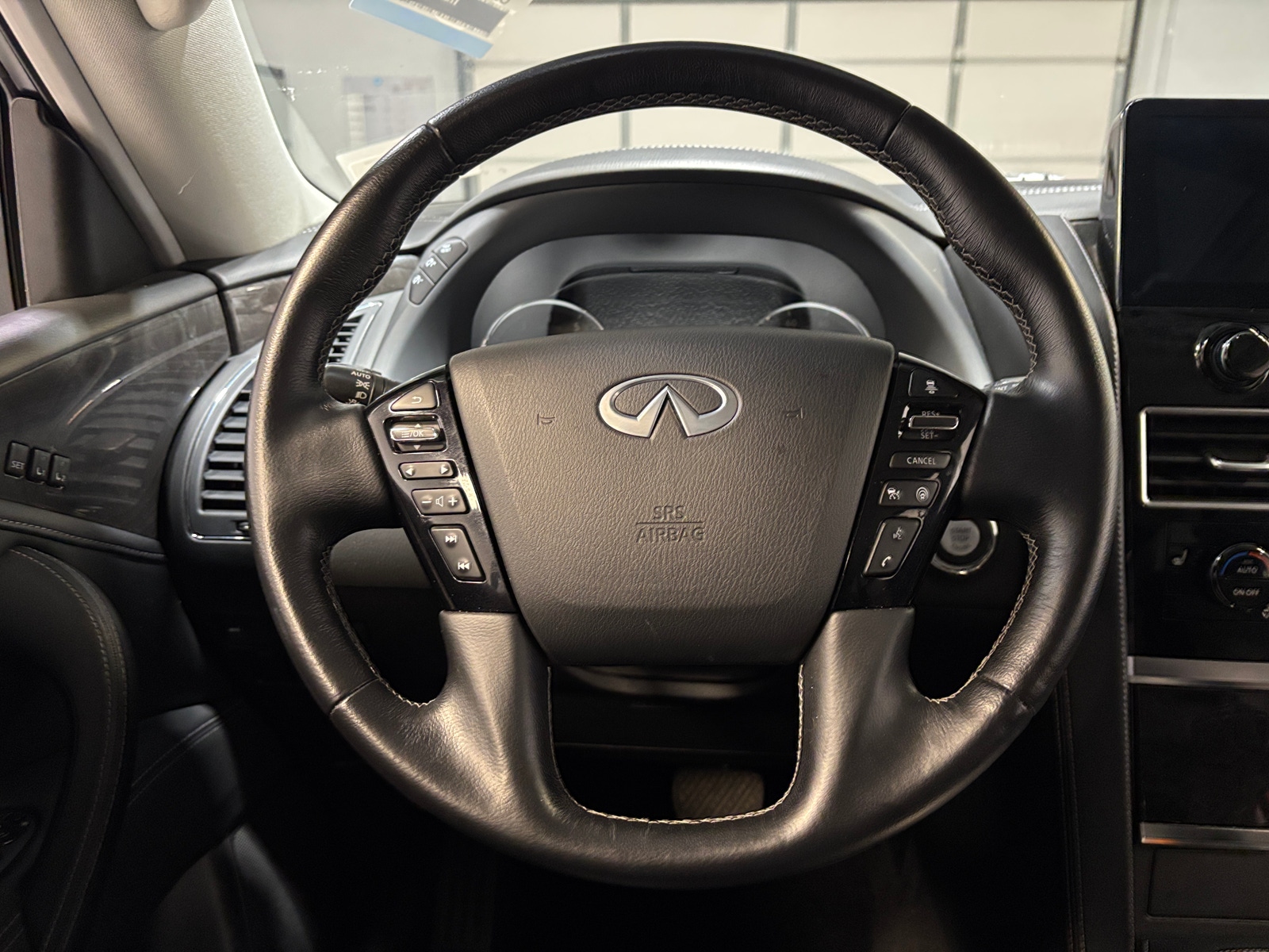 Thumbnail: 2024 INFINITI QX80 - 4