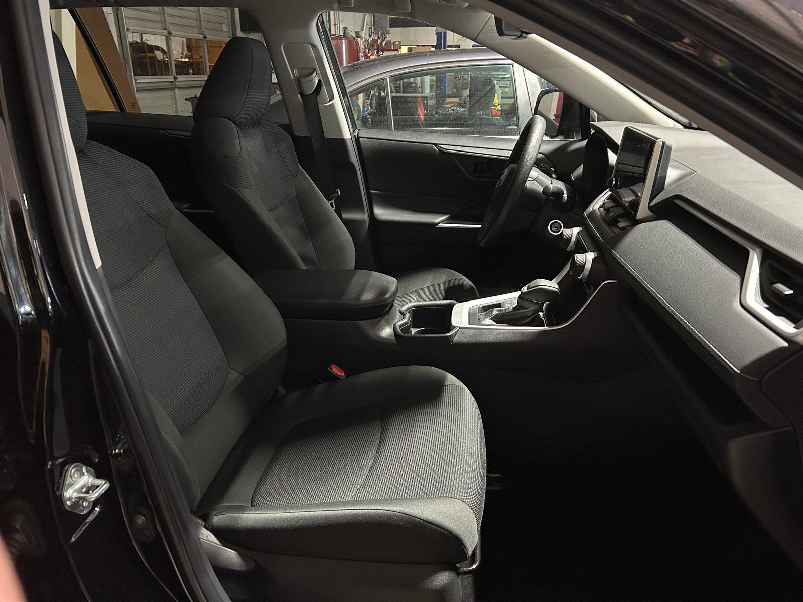 Thumbnail: 2025 Toyota RAV4 - 2