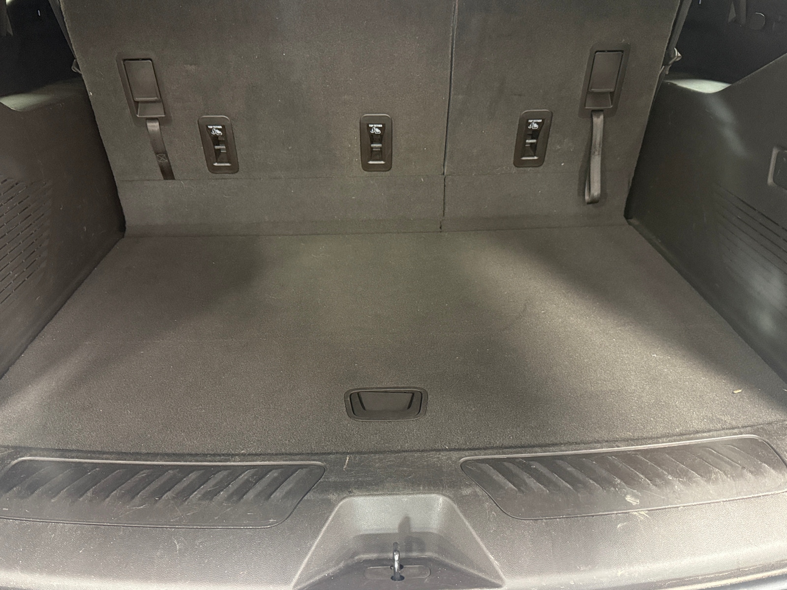 Thumbnail: 2021 Chevrolet Suburban - 6