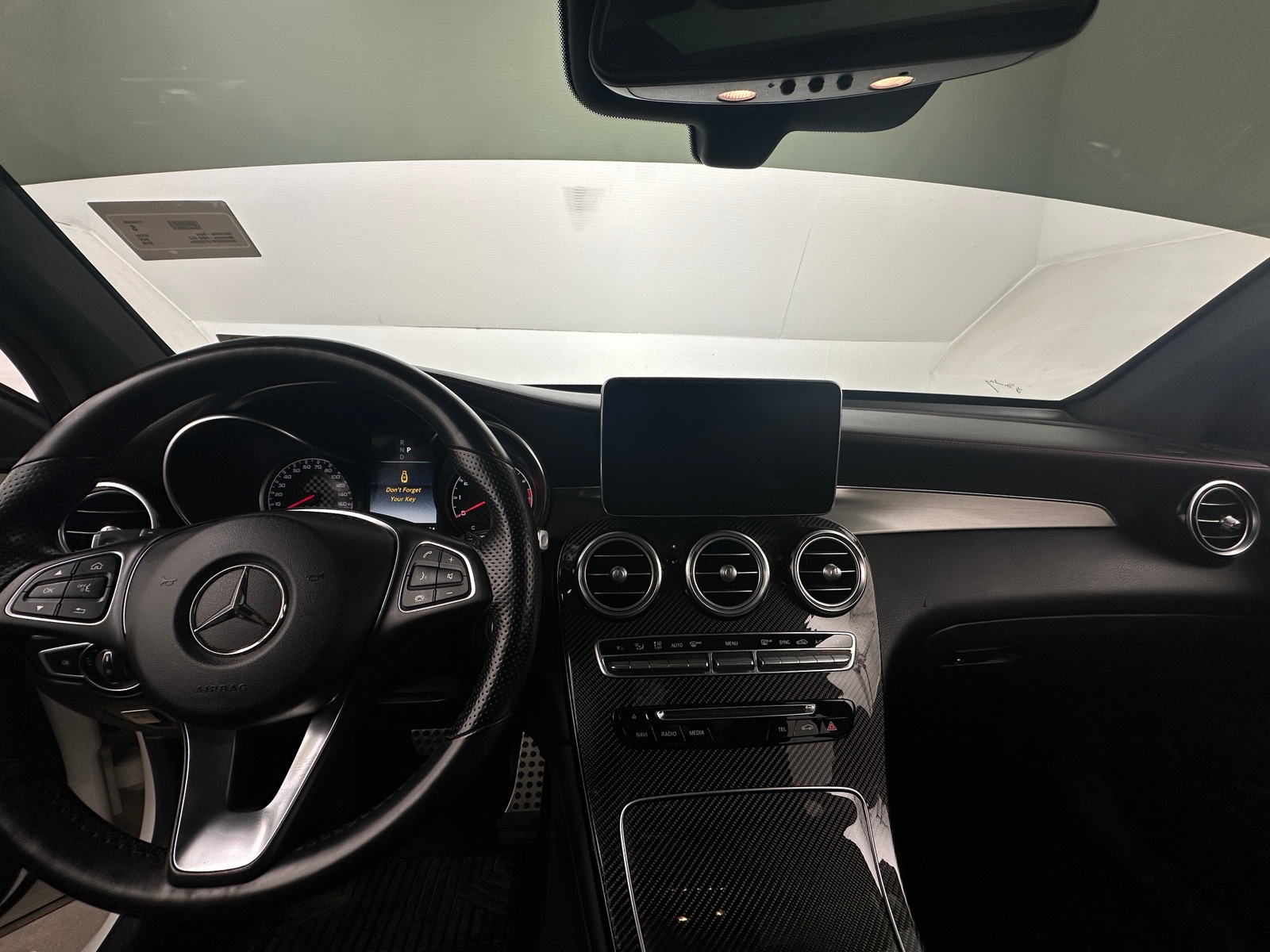 Thumbnail: 2018 Mercedes-Benz GLC - 2