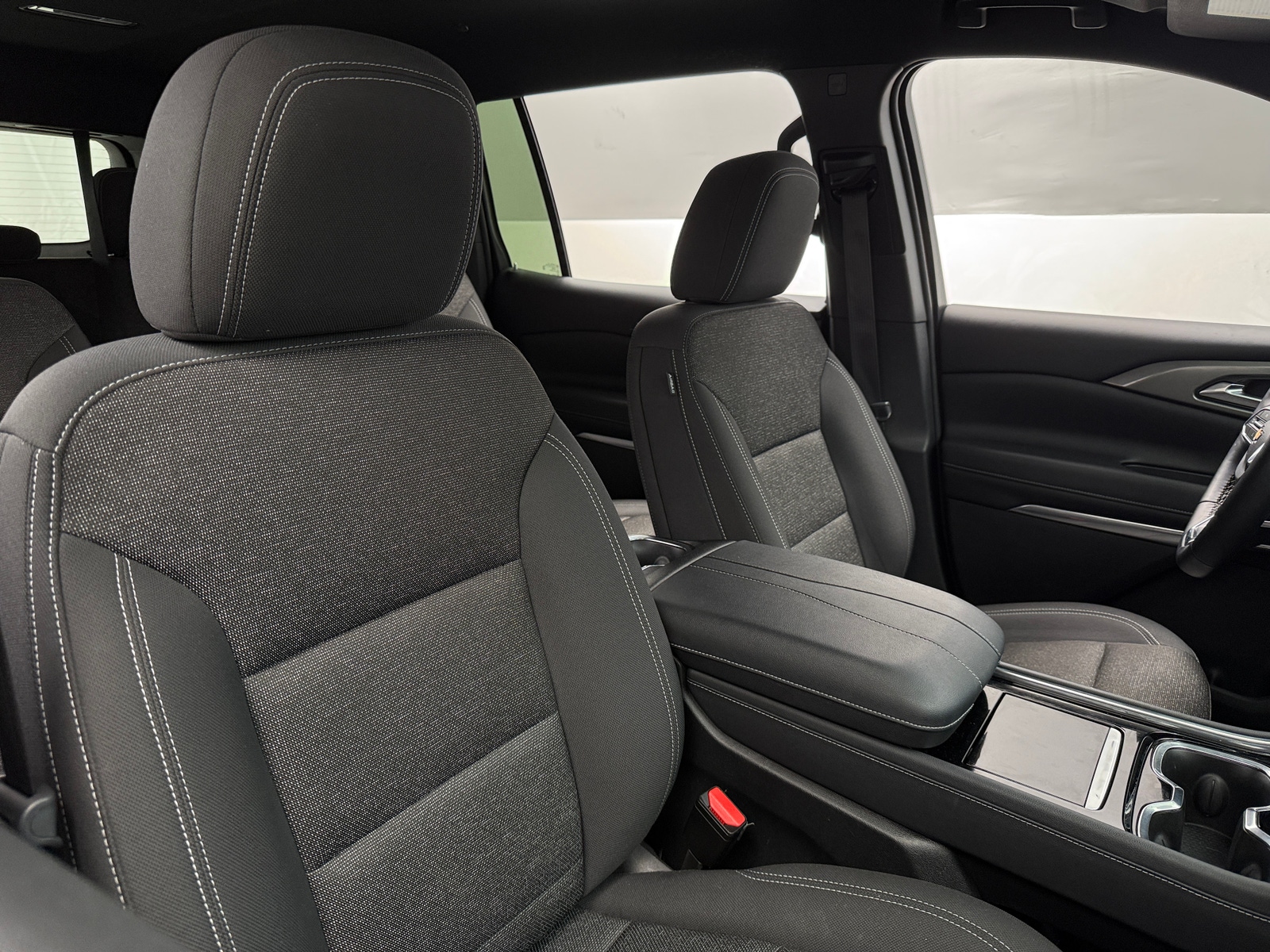 Thumbnail: 2024 Chevrolet Traverse - 2