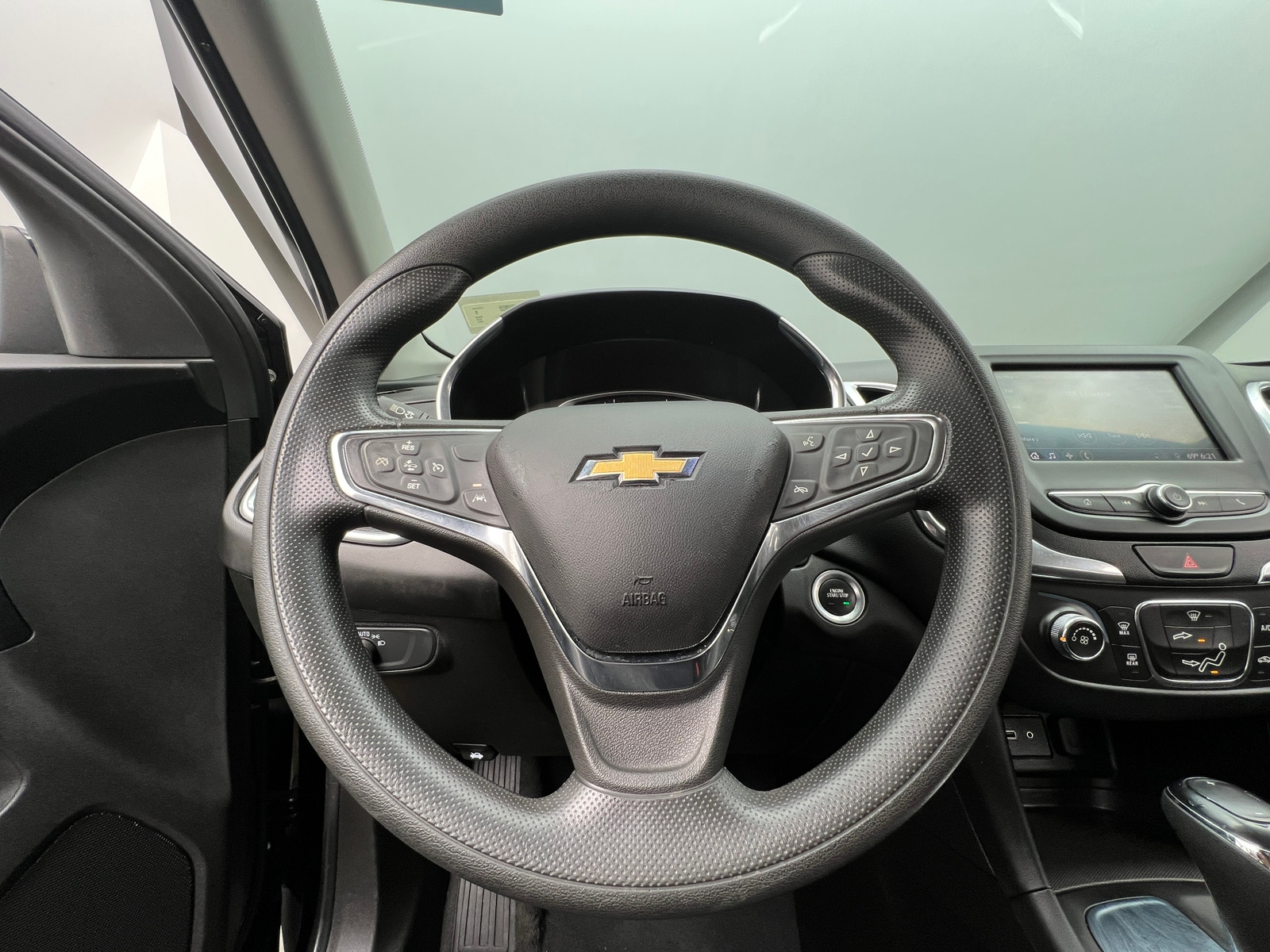 Thumbnail: 2021 Chevrolet Equinox - 5