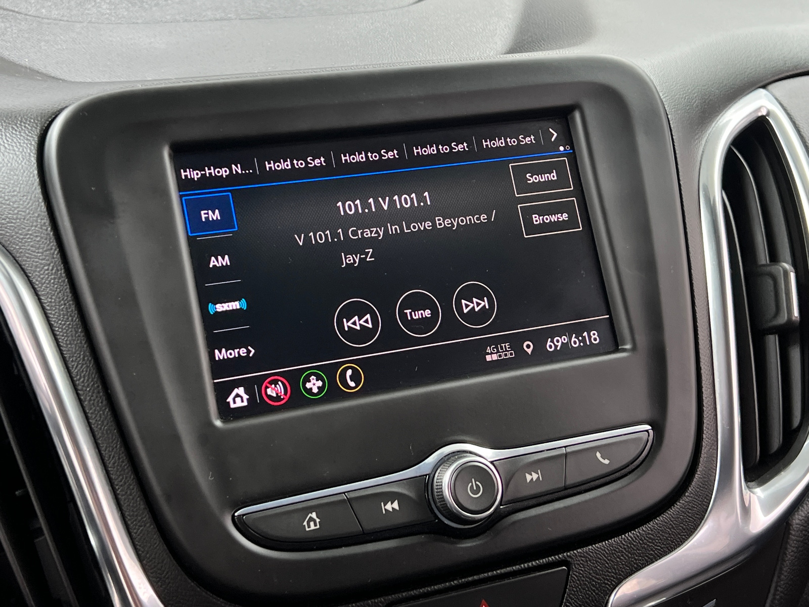 Thumbnail: 2021 Chevrolet Equinox - 4