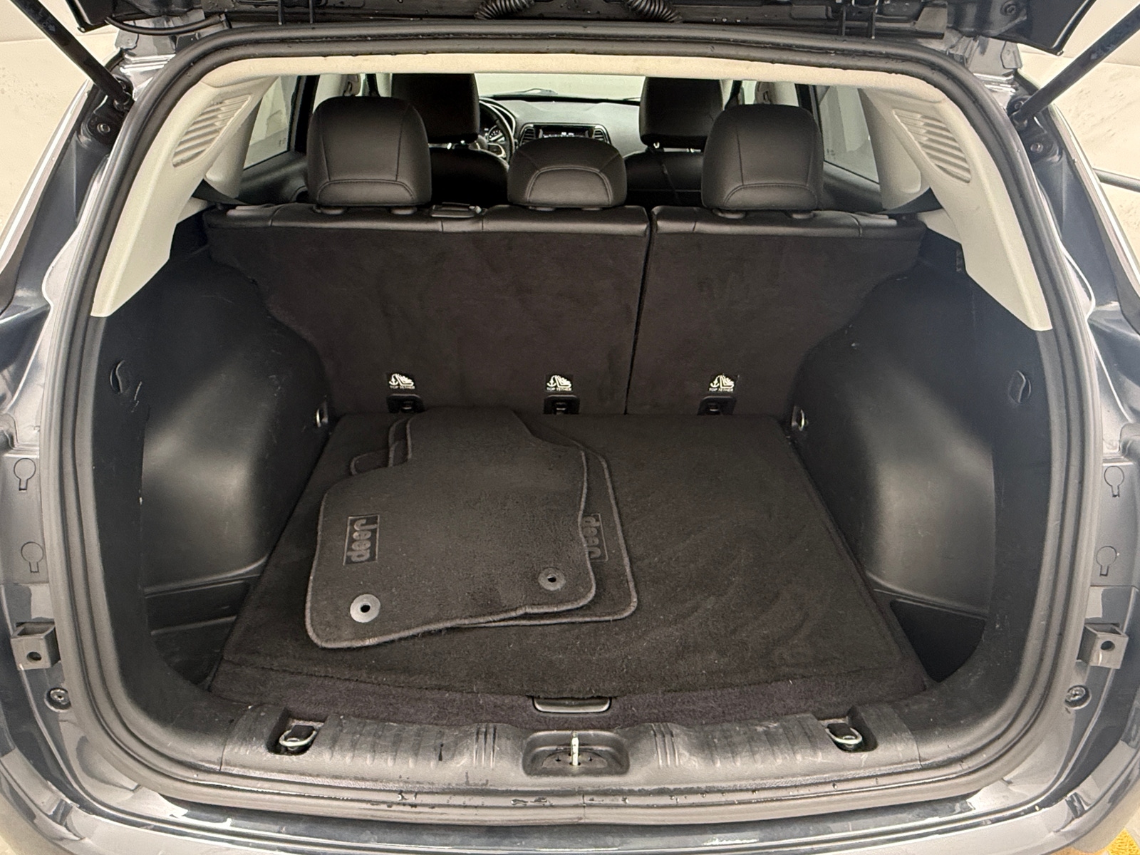 Thumbnail: 2017 Jeep Compass - 6