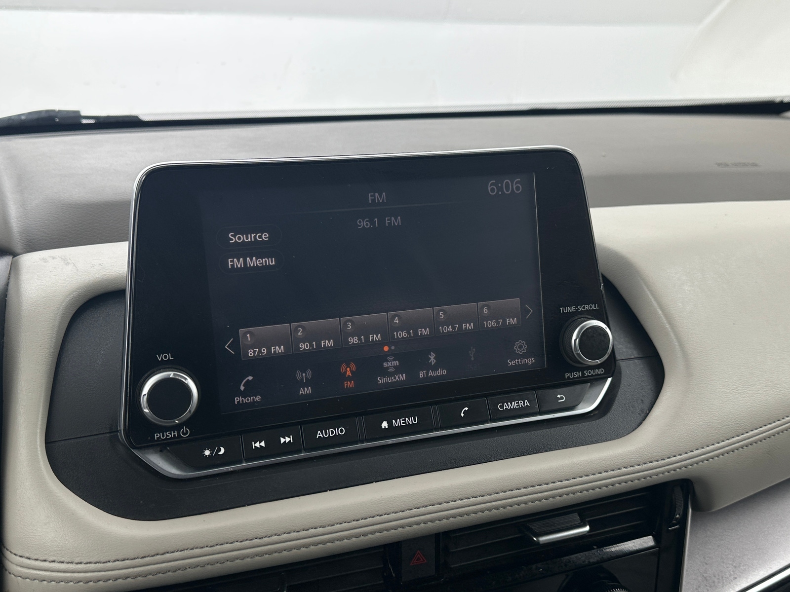 Thumbnail: 2021 Nissan Rogue - 4