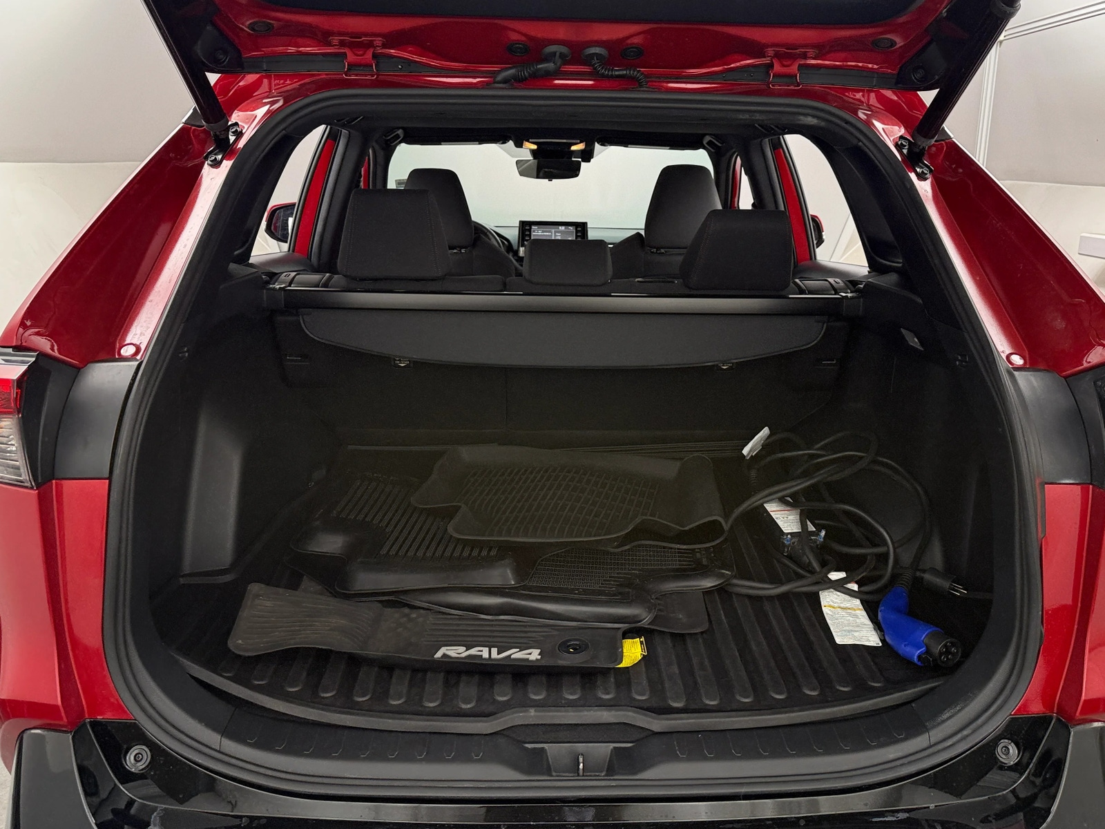 Thumbnail: 2021 Toyota RAV4 - 7