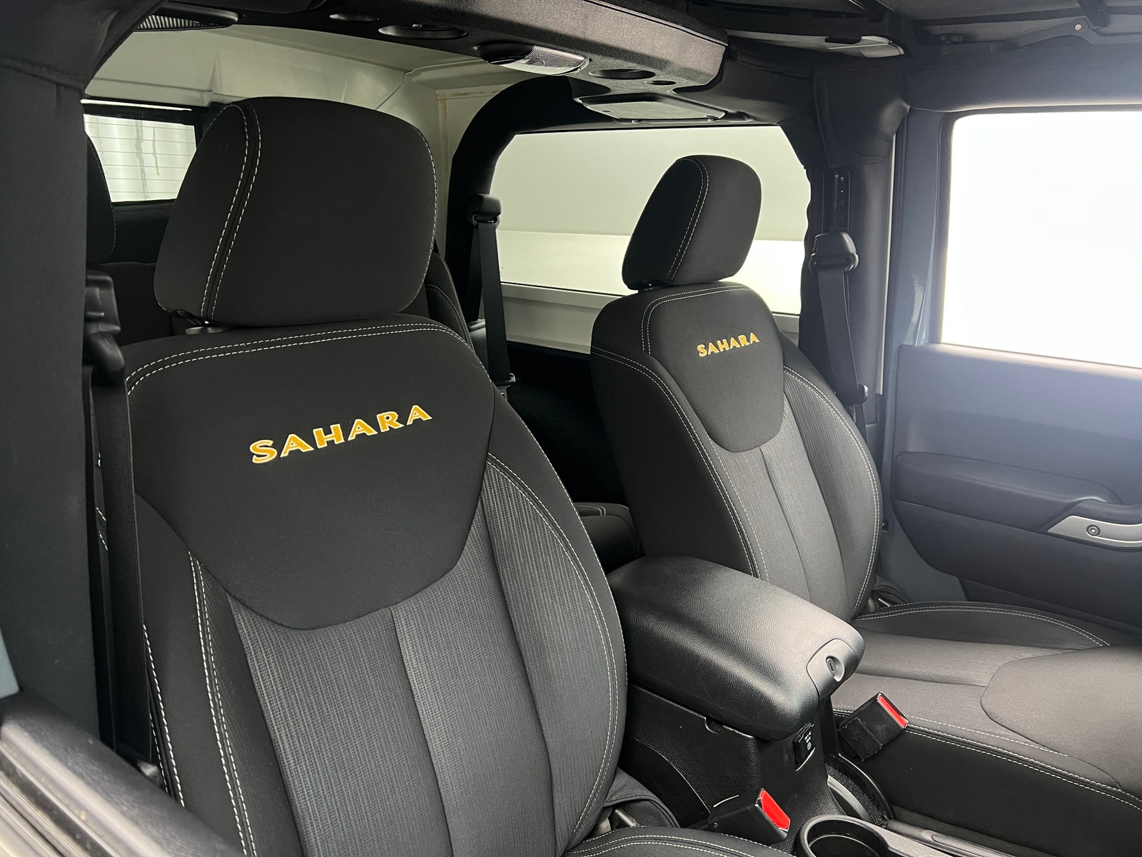 Thumbnail: 2015 Jeep Wrangler - 2