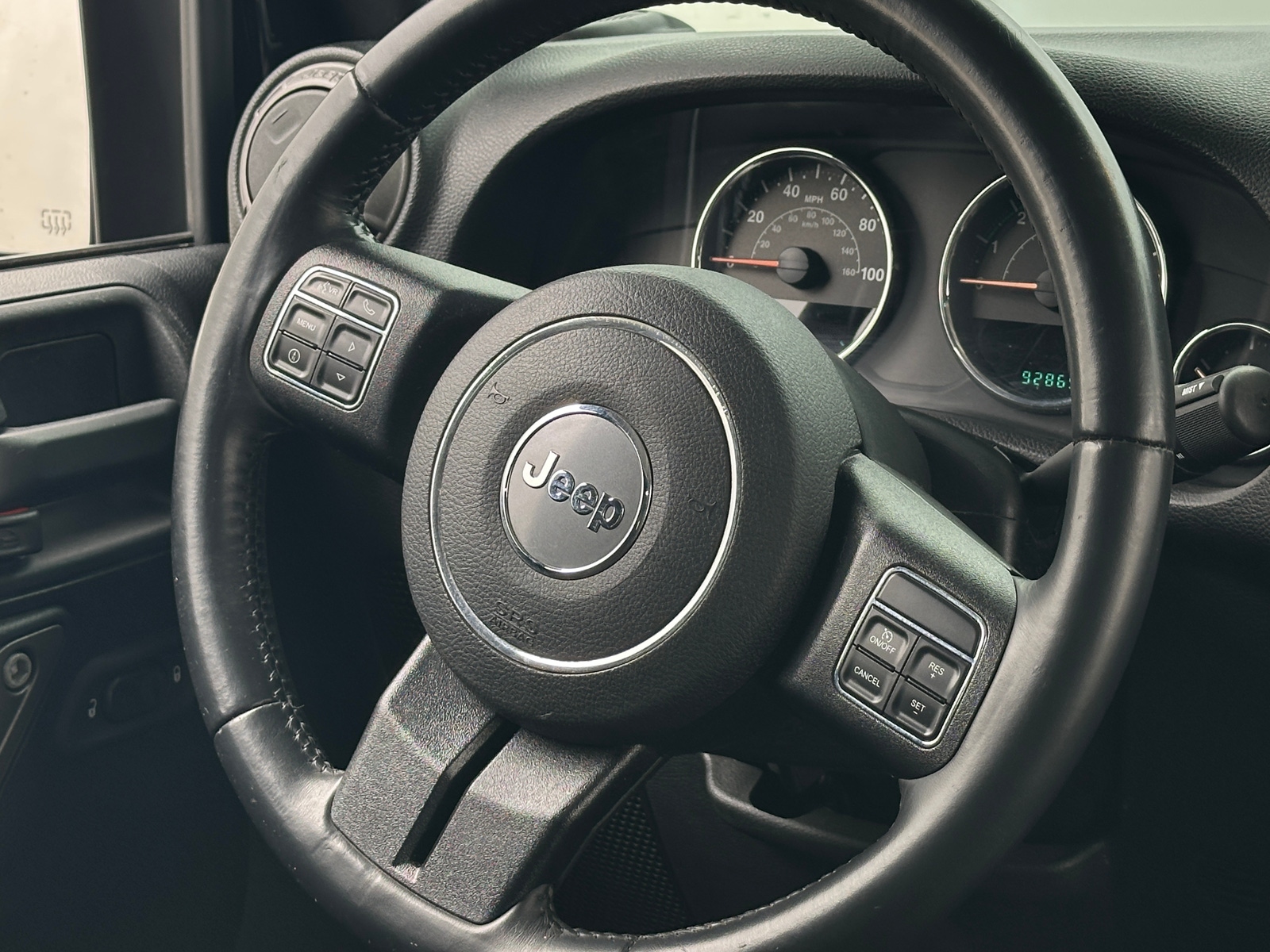 Thumbnail: 2016 Jeep Wrangler - 5